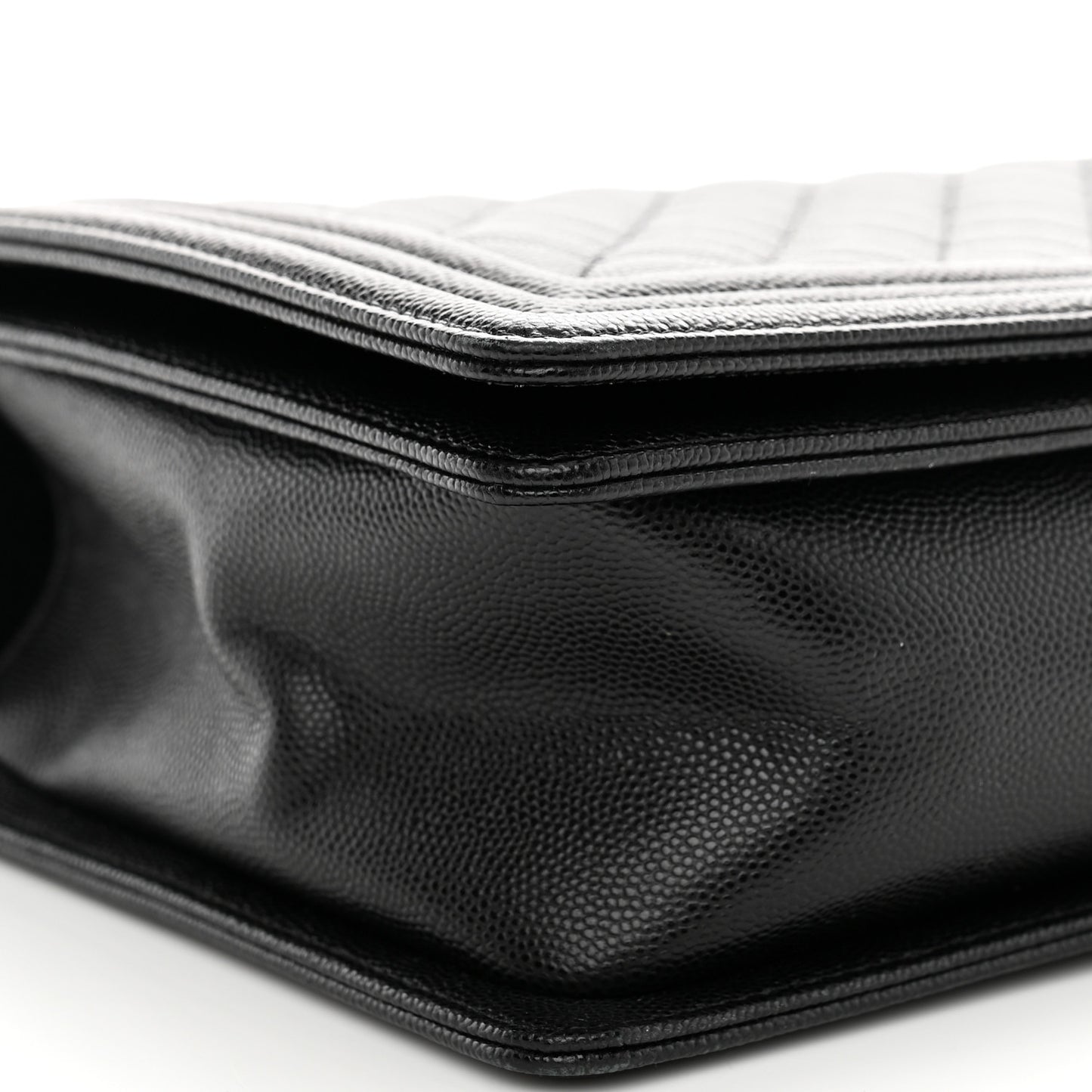 Caviar Quilted New Medium Boy Flap Black