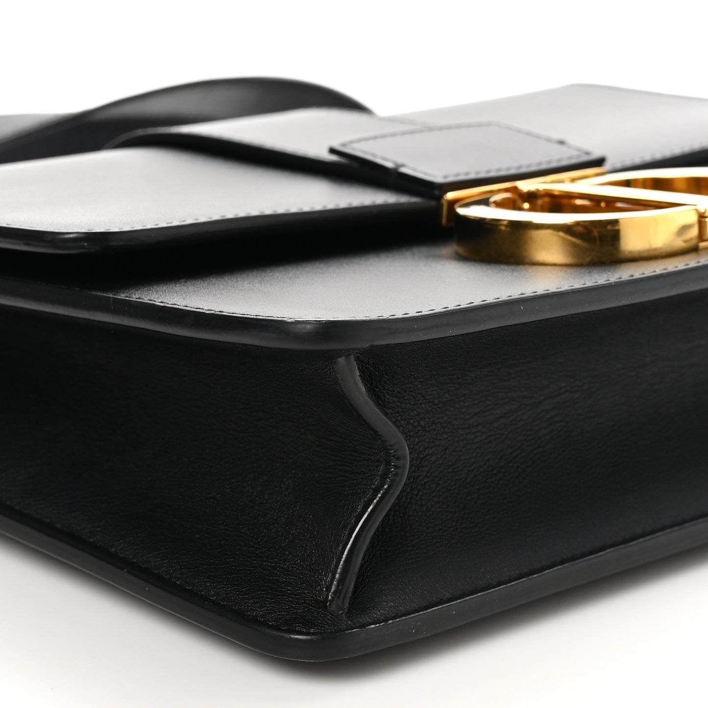 Box Calfskin 30 Montaigne Flap Bag Black