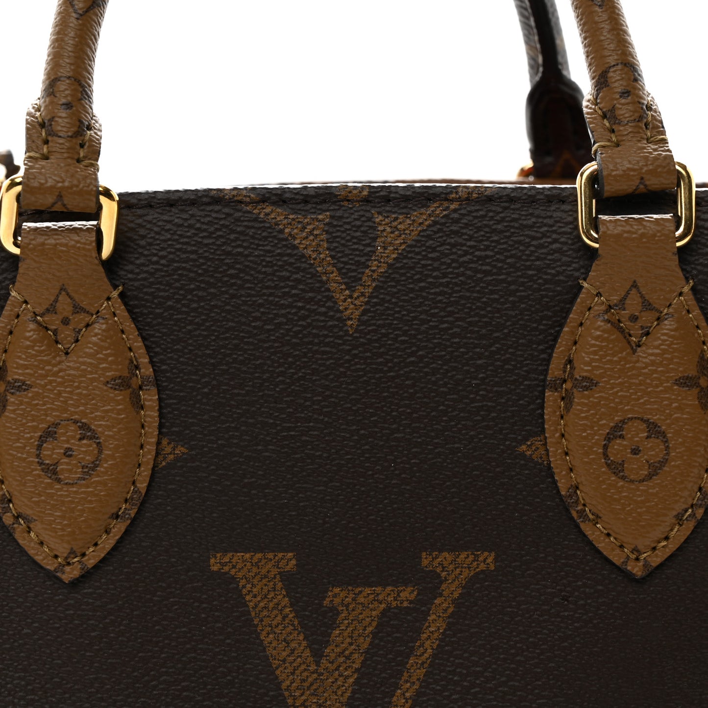 Reverse Monogram Giant Onthego PM