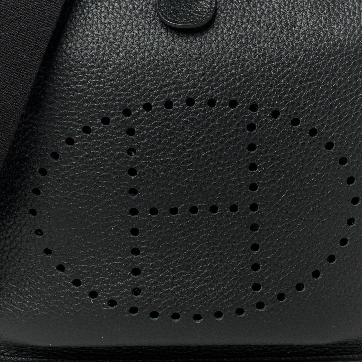 Taurillon Clemence Evelyne II PM Black