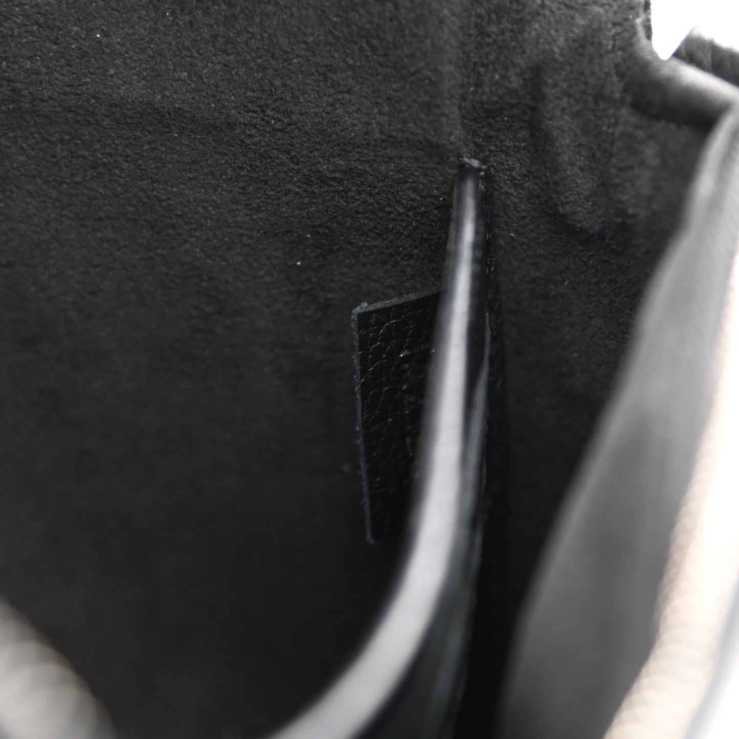 Soft Calfskin My Lockme Pochette Black
