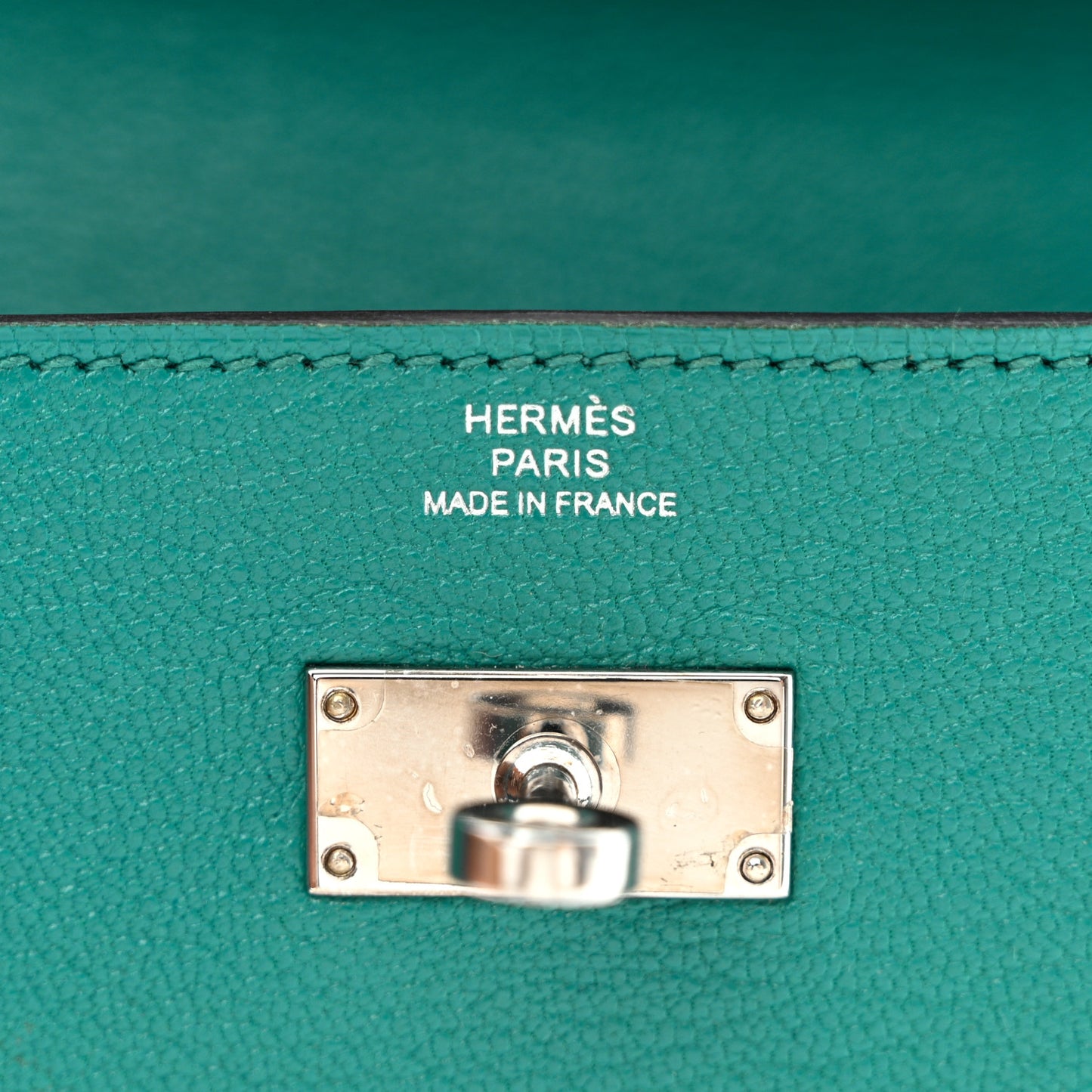 Chevre Mysore Kelly Longue Wallet Bleu Paon