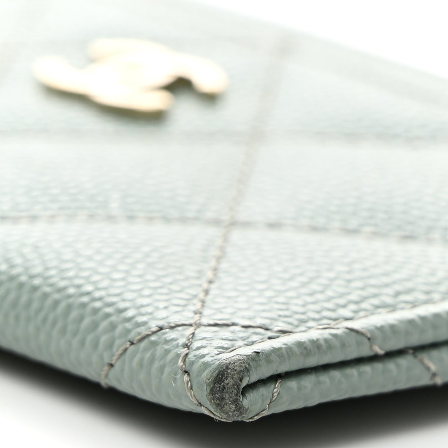 Caviar Quilted Card Holder Light Blue