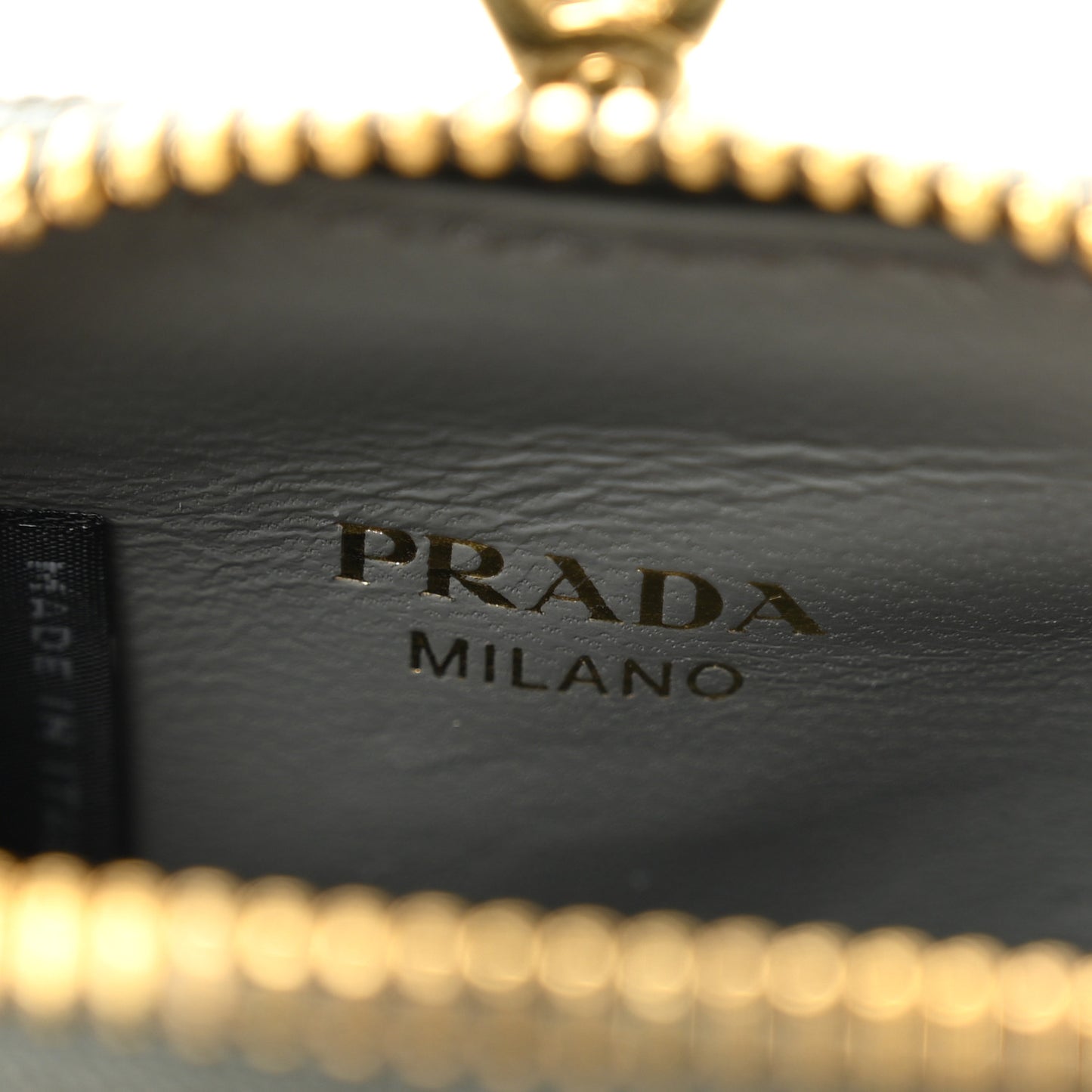 Saffiano Lux Re-Edition 2005 Shoulder Strap With Pouch Marmo