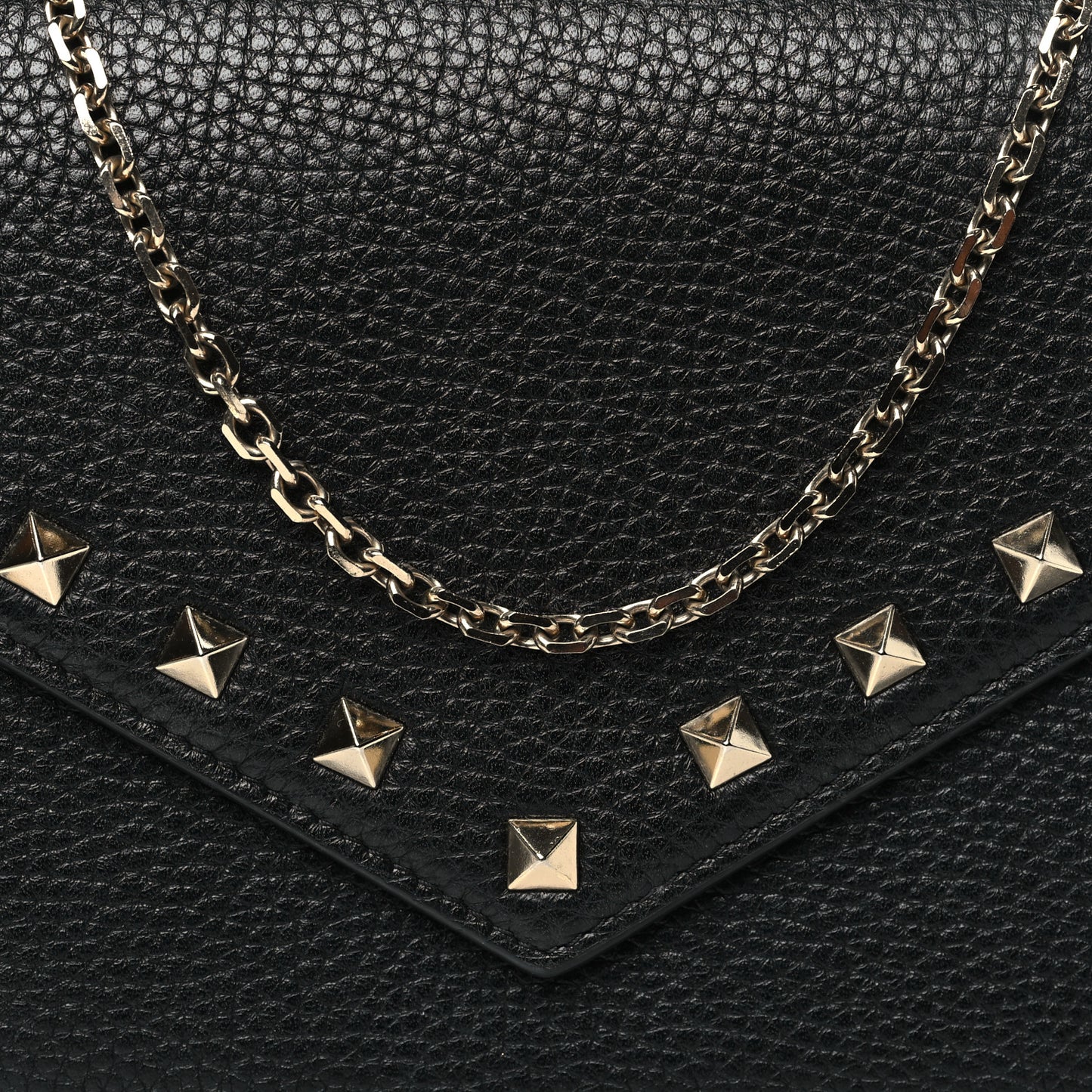 Pebbled Calfskin Rockstud Envelope Wallet on Chain Black