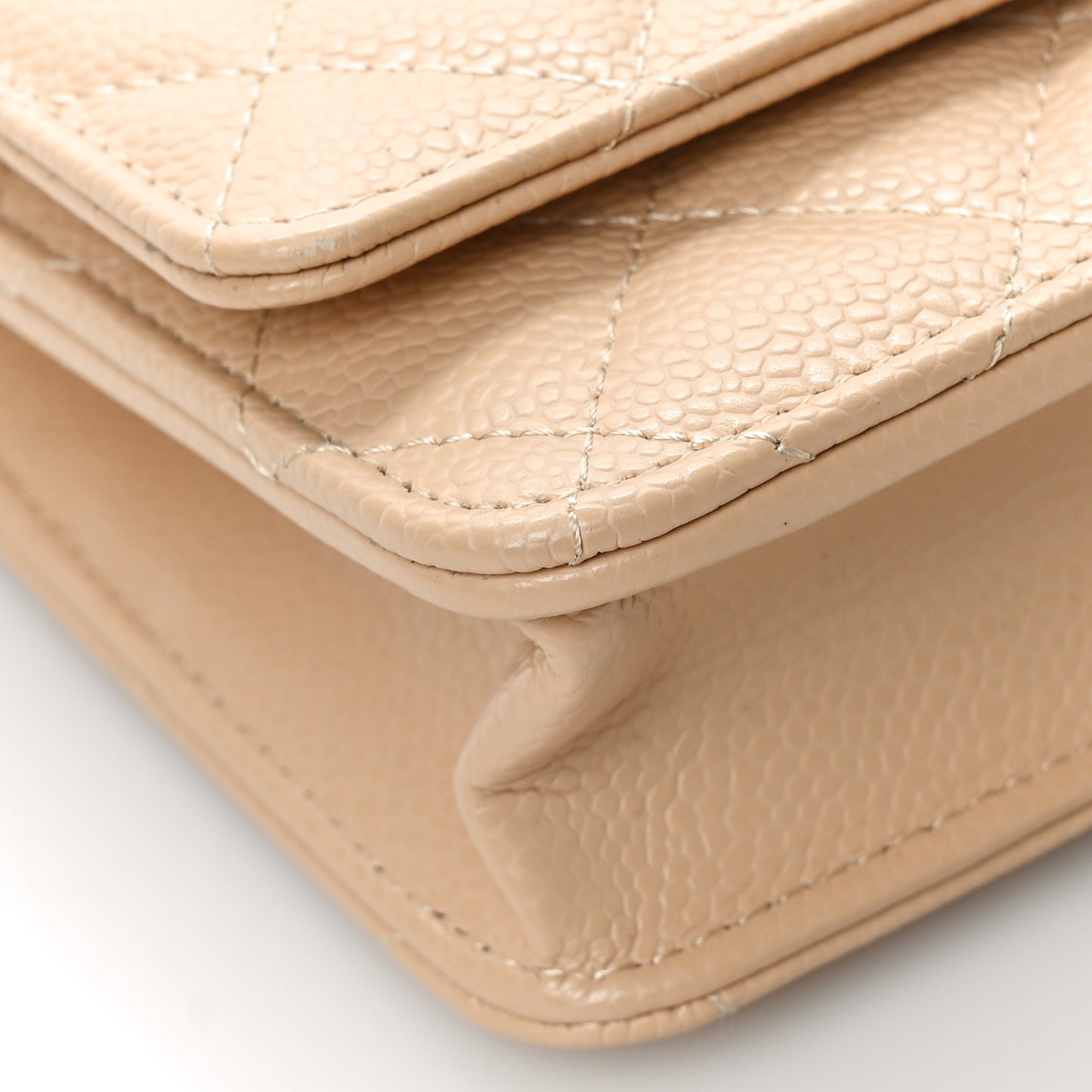 Caviar Quilted Wallet On Chain WOC Light Beige