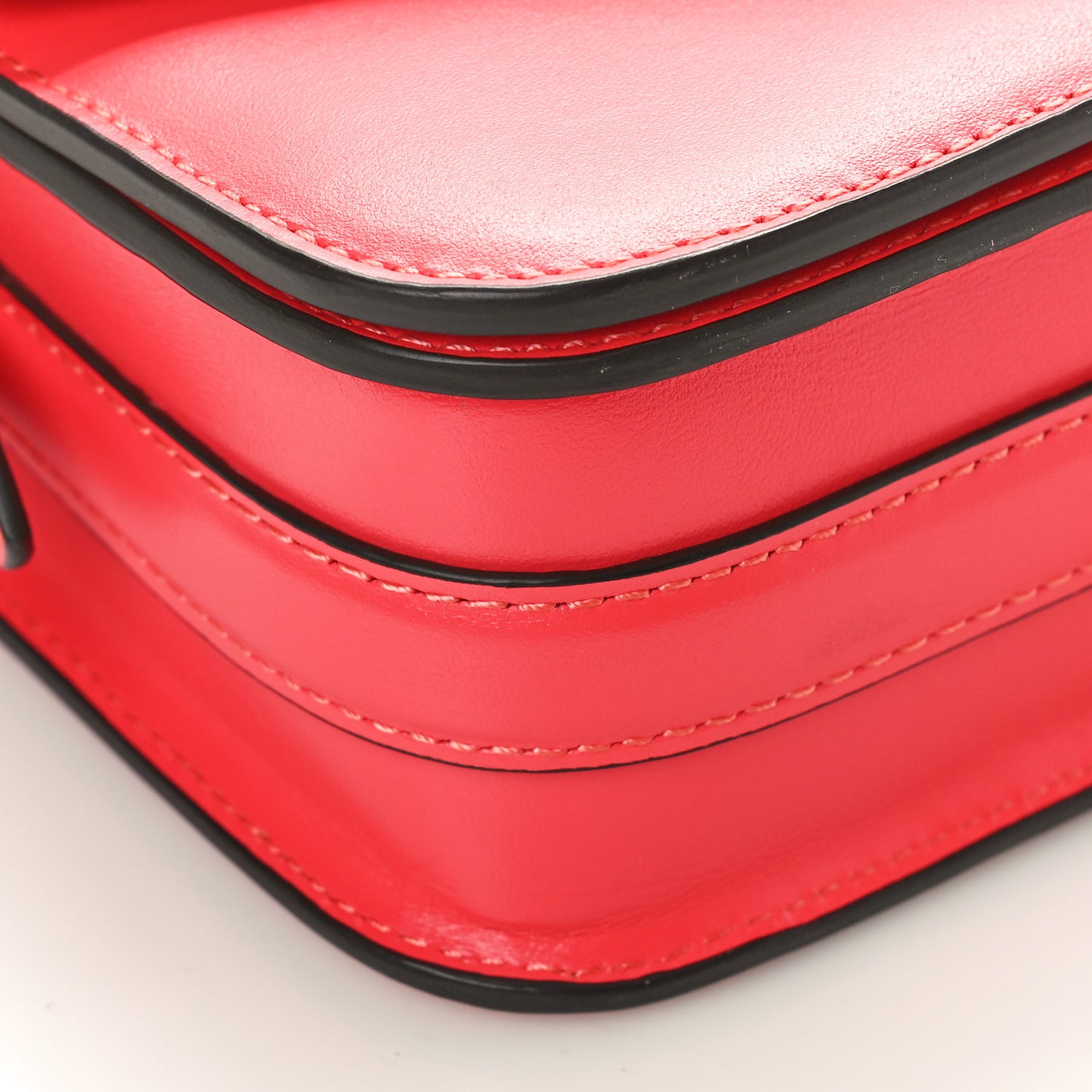 Smooth Calfskin LV Pont 9 Dahlia