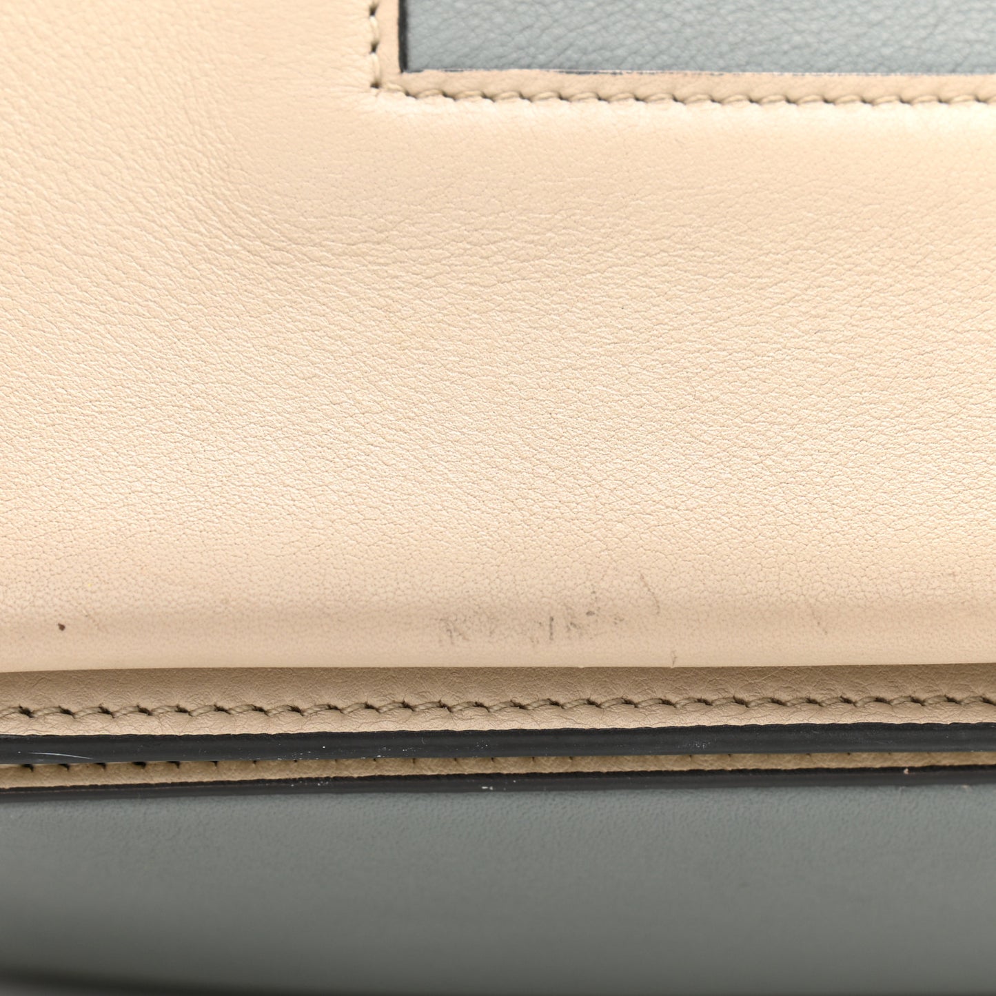 Shiny Smooth Calfskin Medium Frame Shoulder Bag Grege Storm