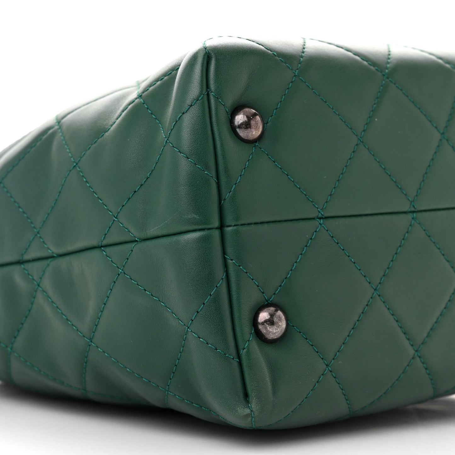 Calfskin Quilted Large Shopping In Chains Tote Green