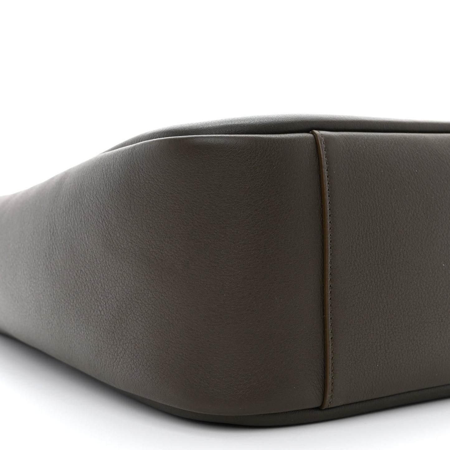 Smooth Calfskin Large Le 5 A 7 Soft Hobo Light Musk
