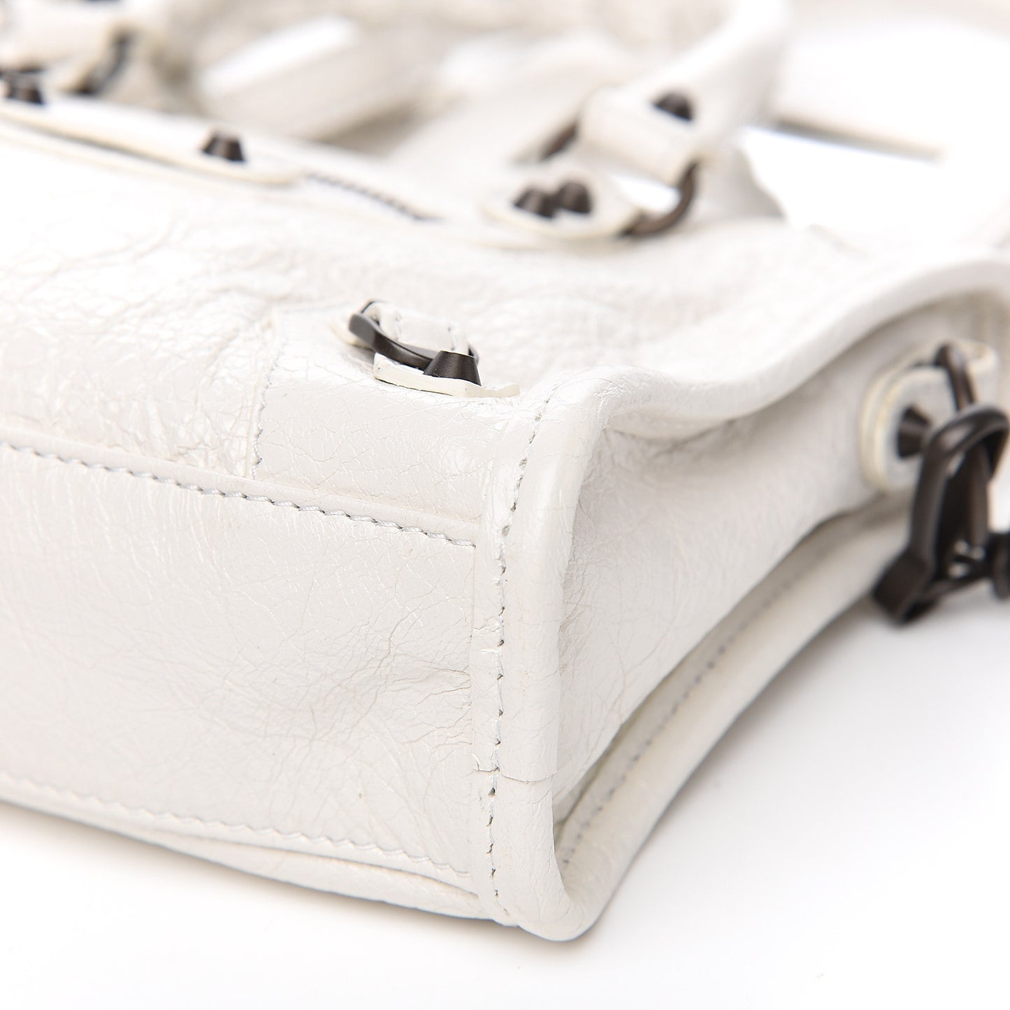 Agneau Classic Hardware Nano City White