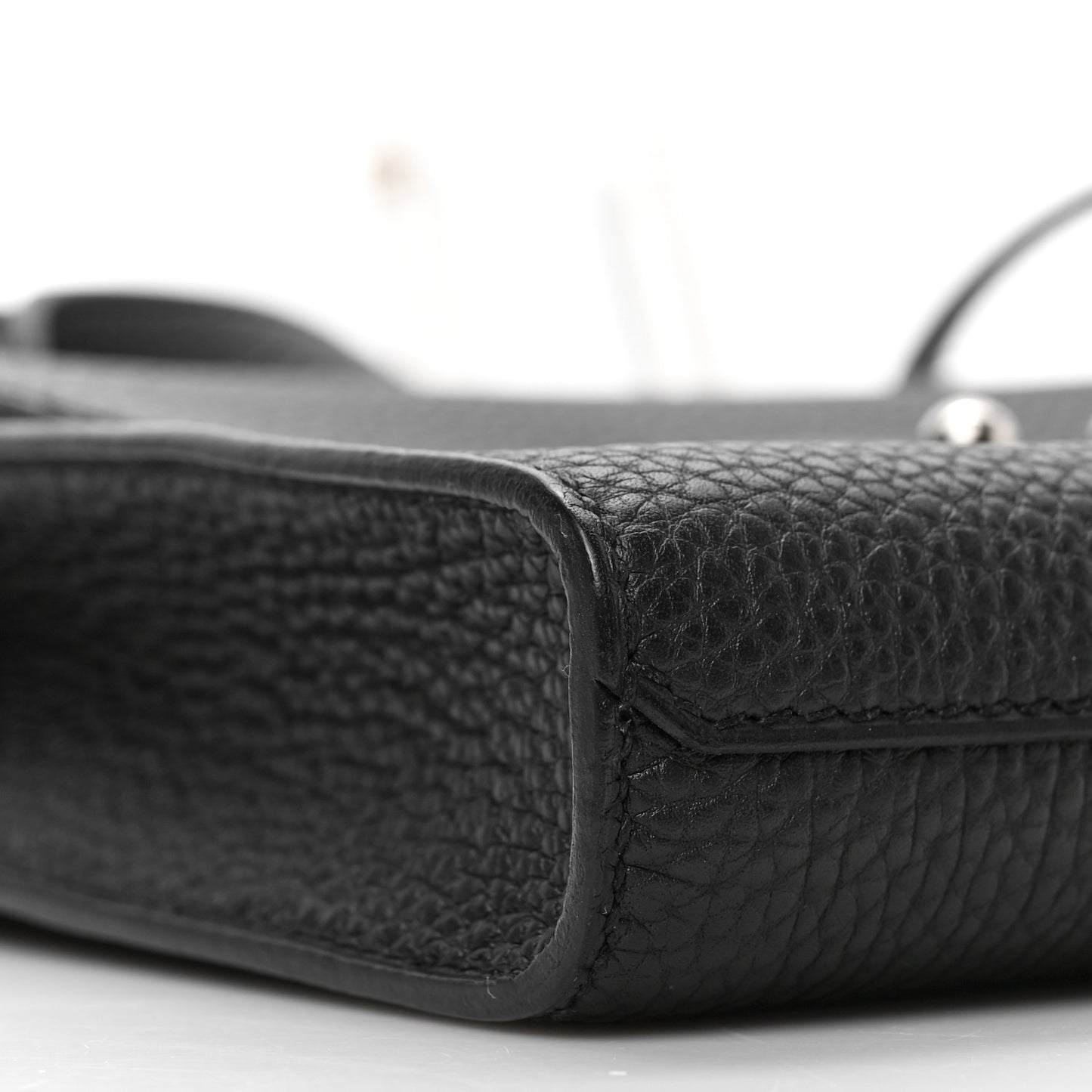 Togo Sac A Depeches 21 Messenger Bag Black