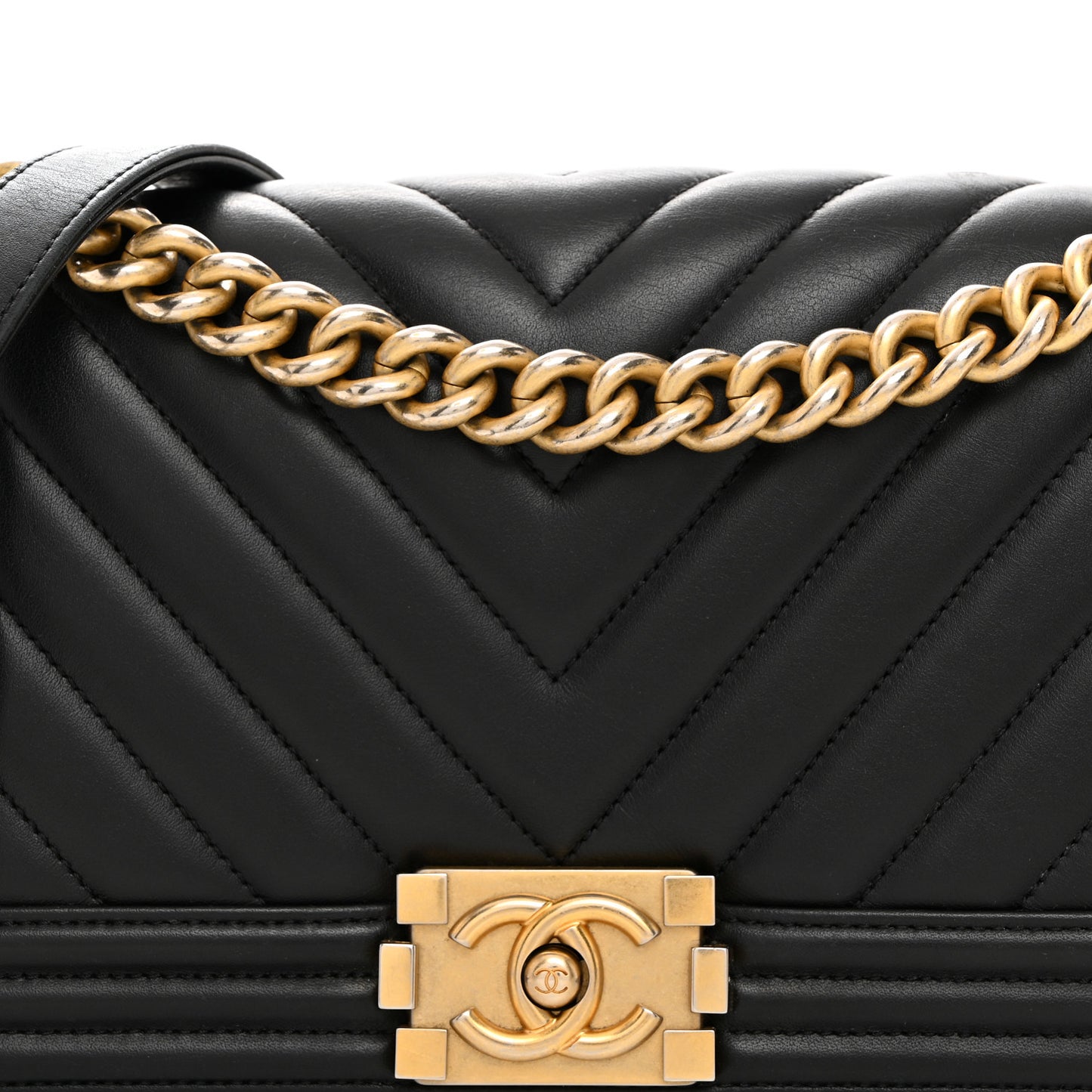 Lambskin Chevron Quilted Medium Boy Flap Black