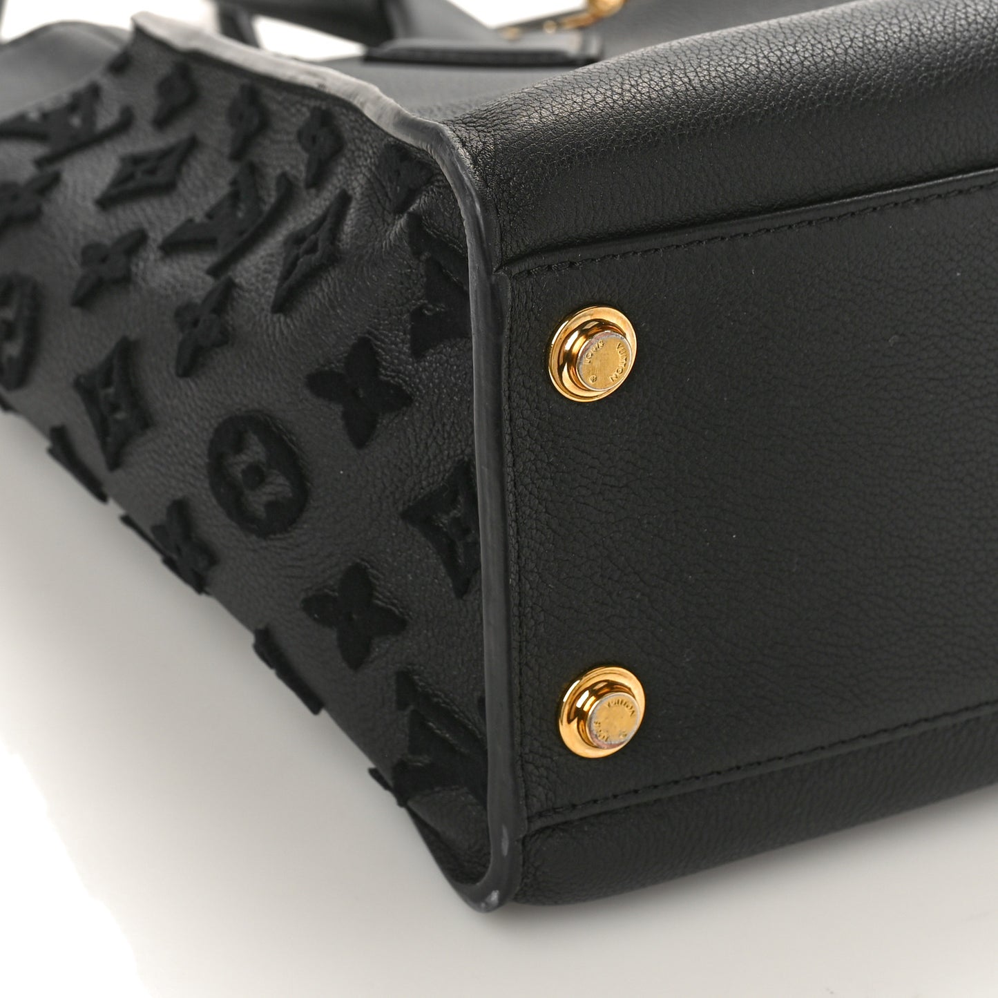 Calfskin Monogram Tufting On My Side Black