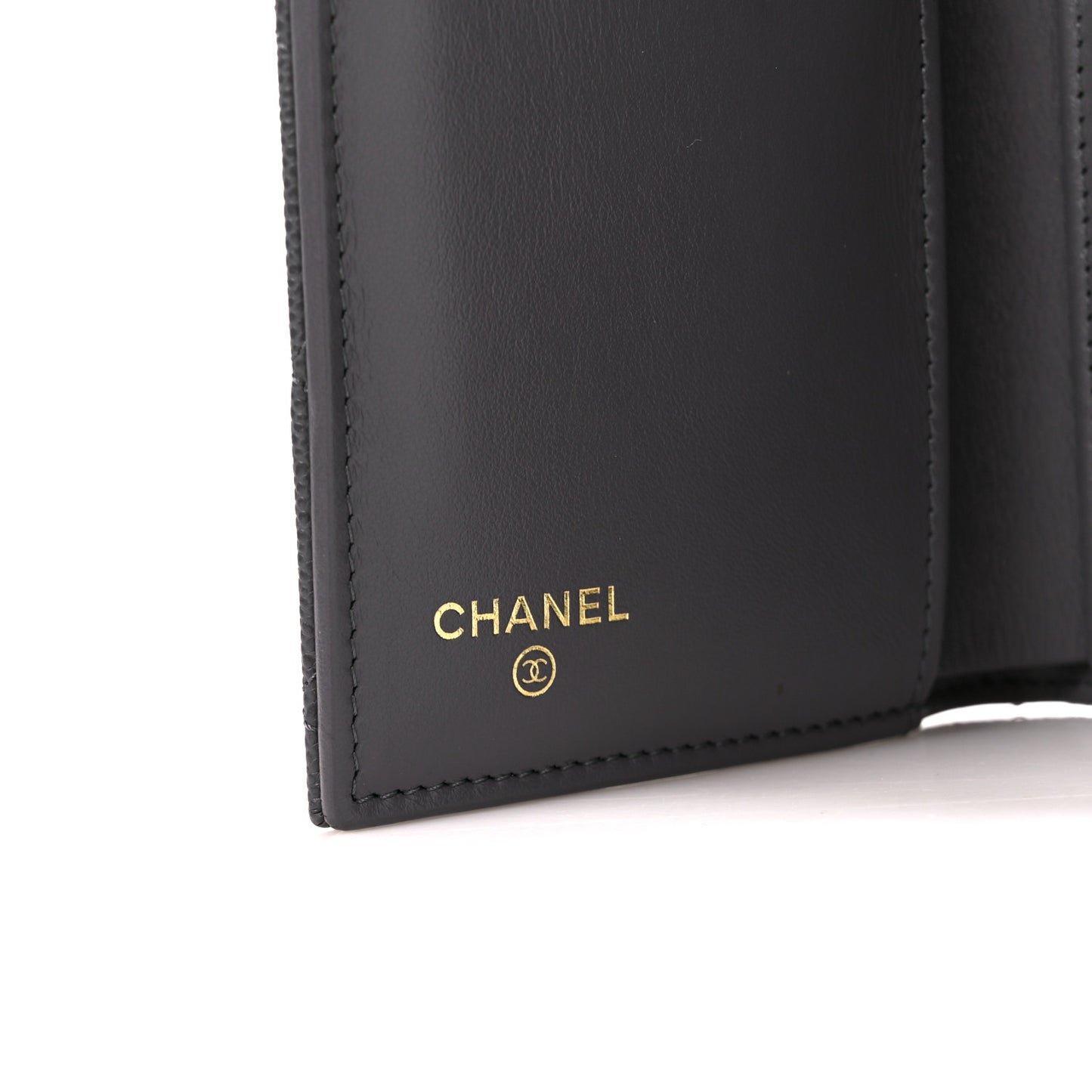 Caviar Quilted Medium Flap Wallet Grey