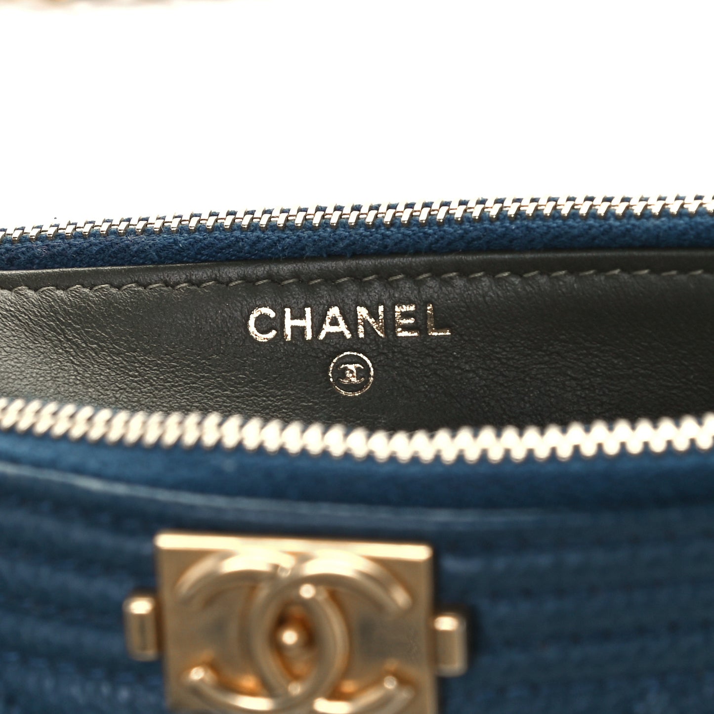 Caviar Quilted Small Boy Clutch With Chain Blue