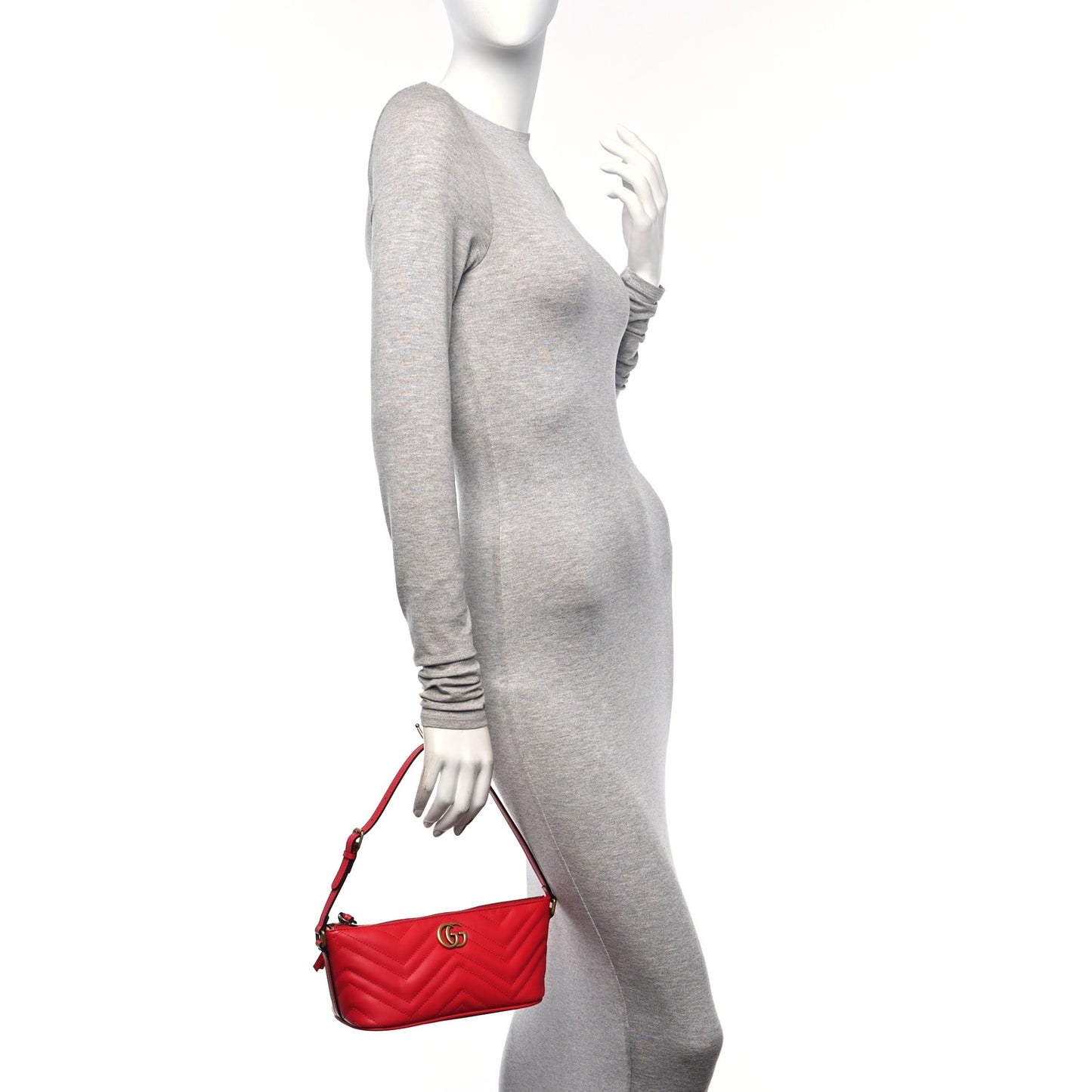 Calfskin Matelasse Chevron GG Marmont Sling Shoulder Bag Rosso