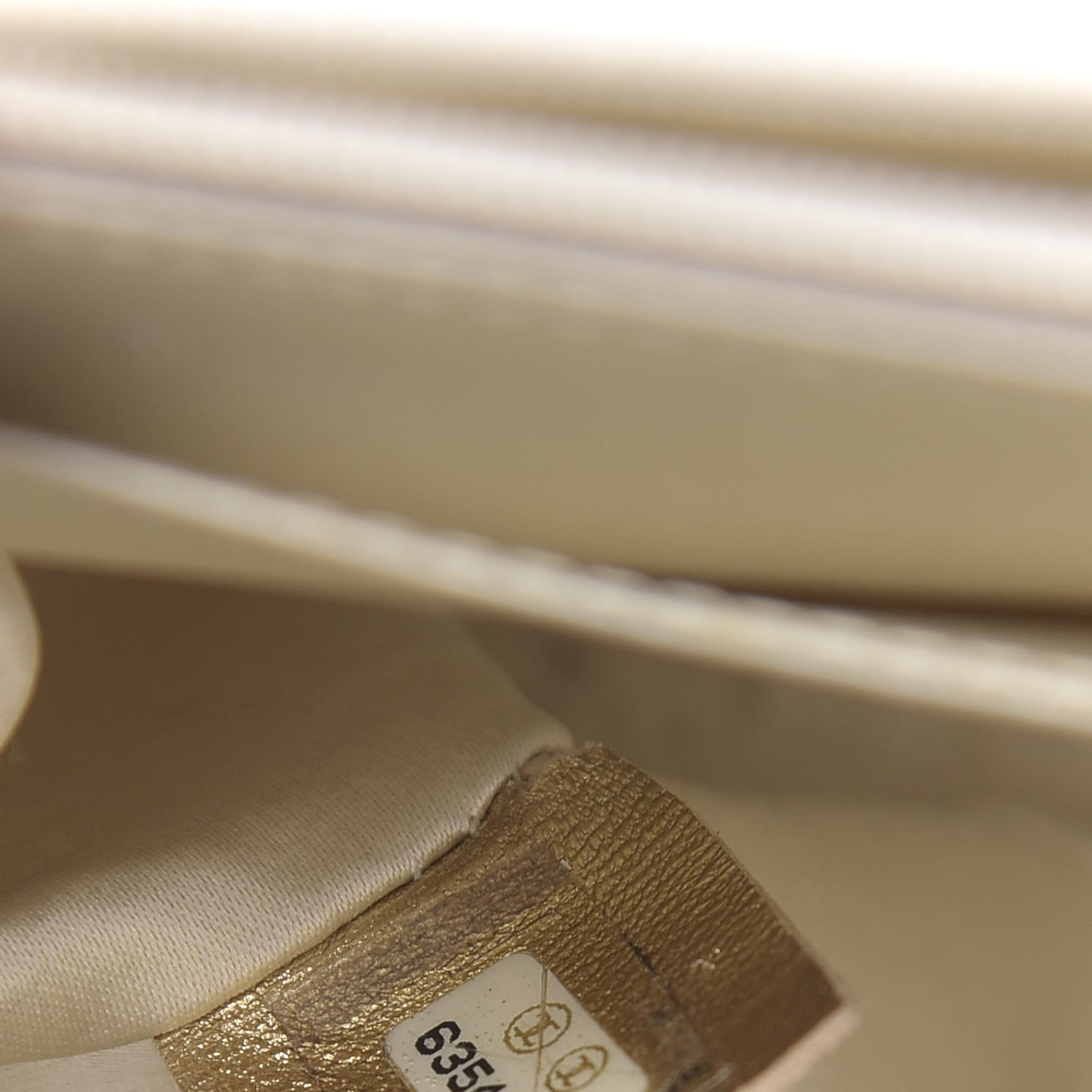 Metallic Nylon Medium Travel Flap Light Beige