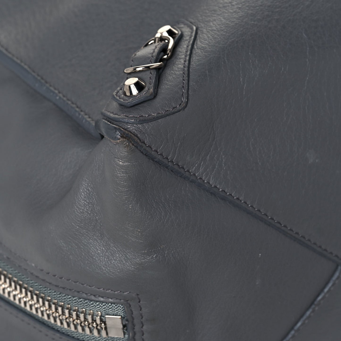 Veau Papier A4 Zip Around Tote Gris Metal
