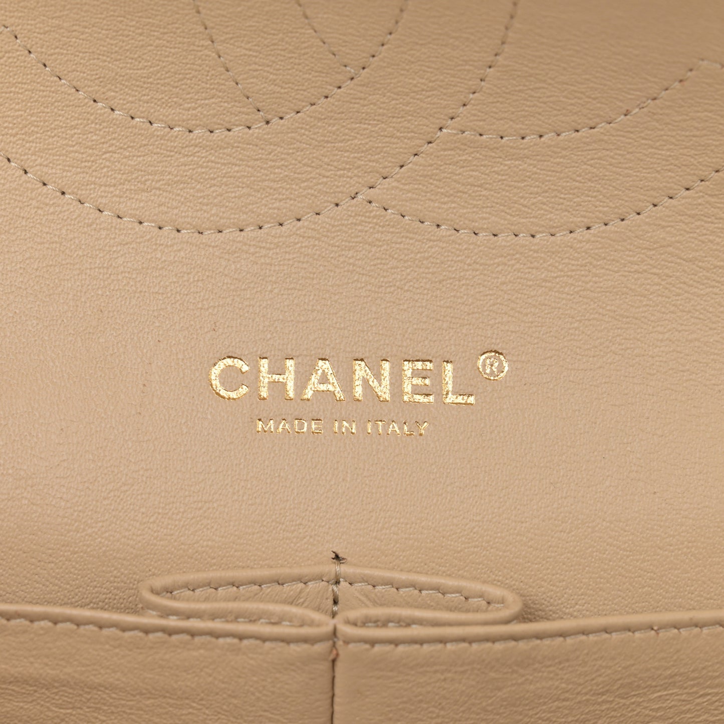Caviar Quilted Jumbo Double Flap Beige Clair