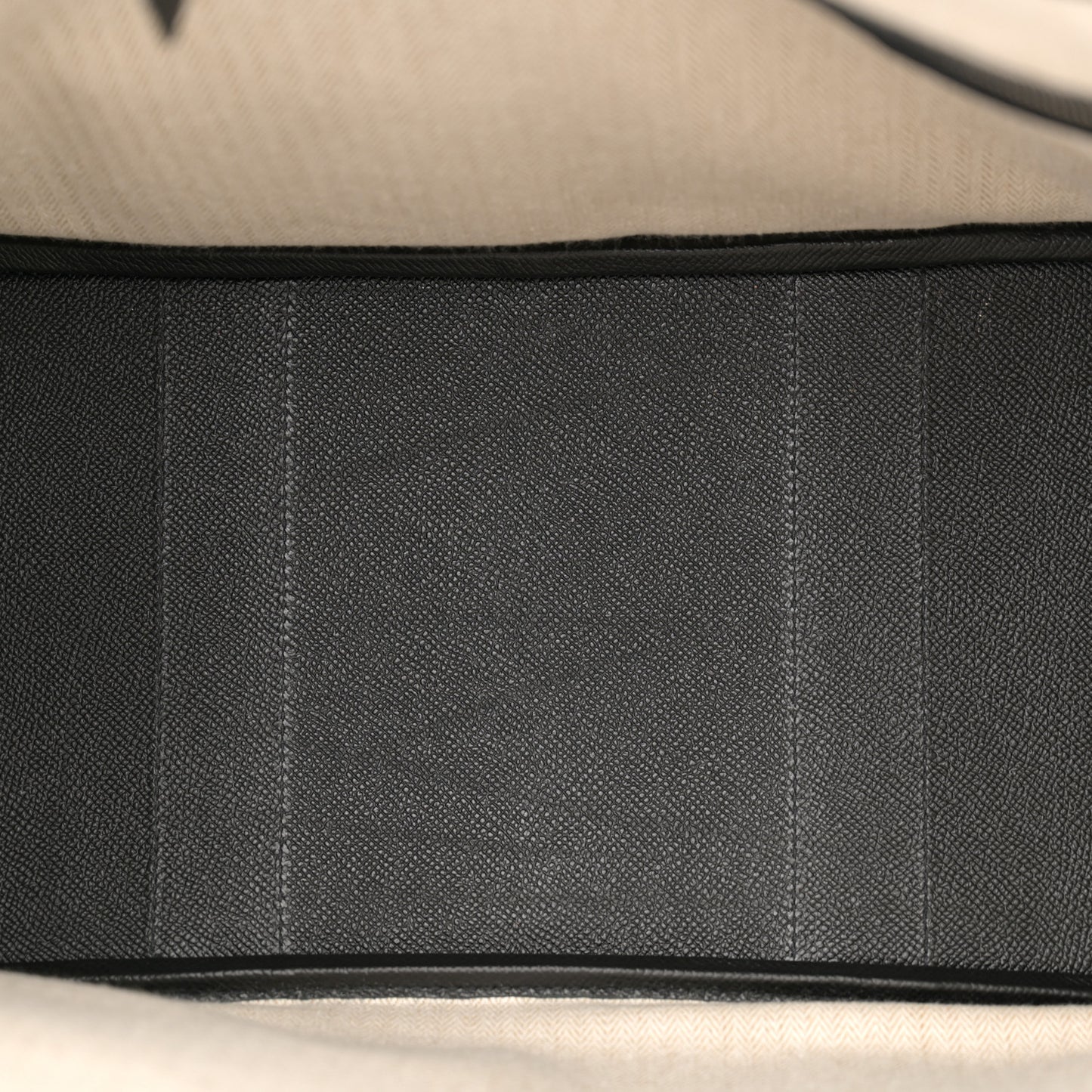Epsom Garden Party 36 MM Black