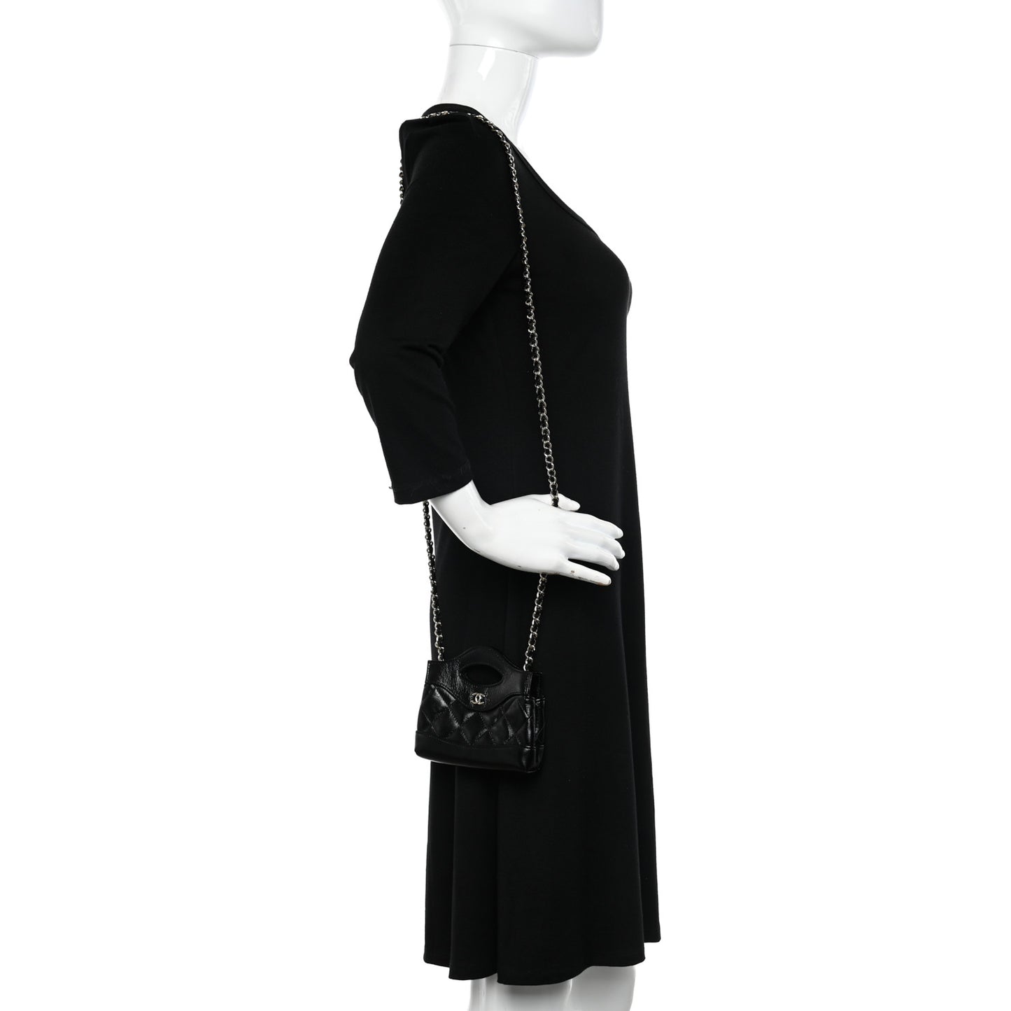 Shiny Lambskin Quilted Micro 31 Clutch With Chain Black