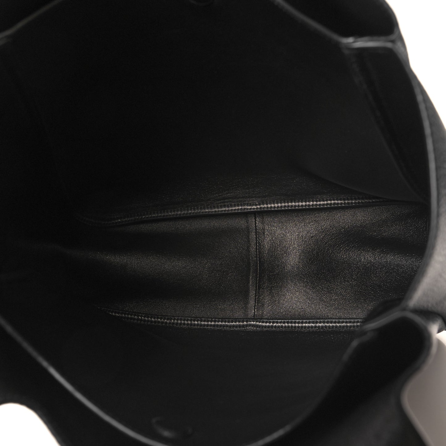 Vitello Daino Soft Medium Dynamique Tote Black