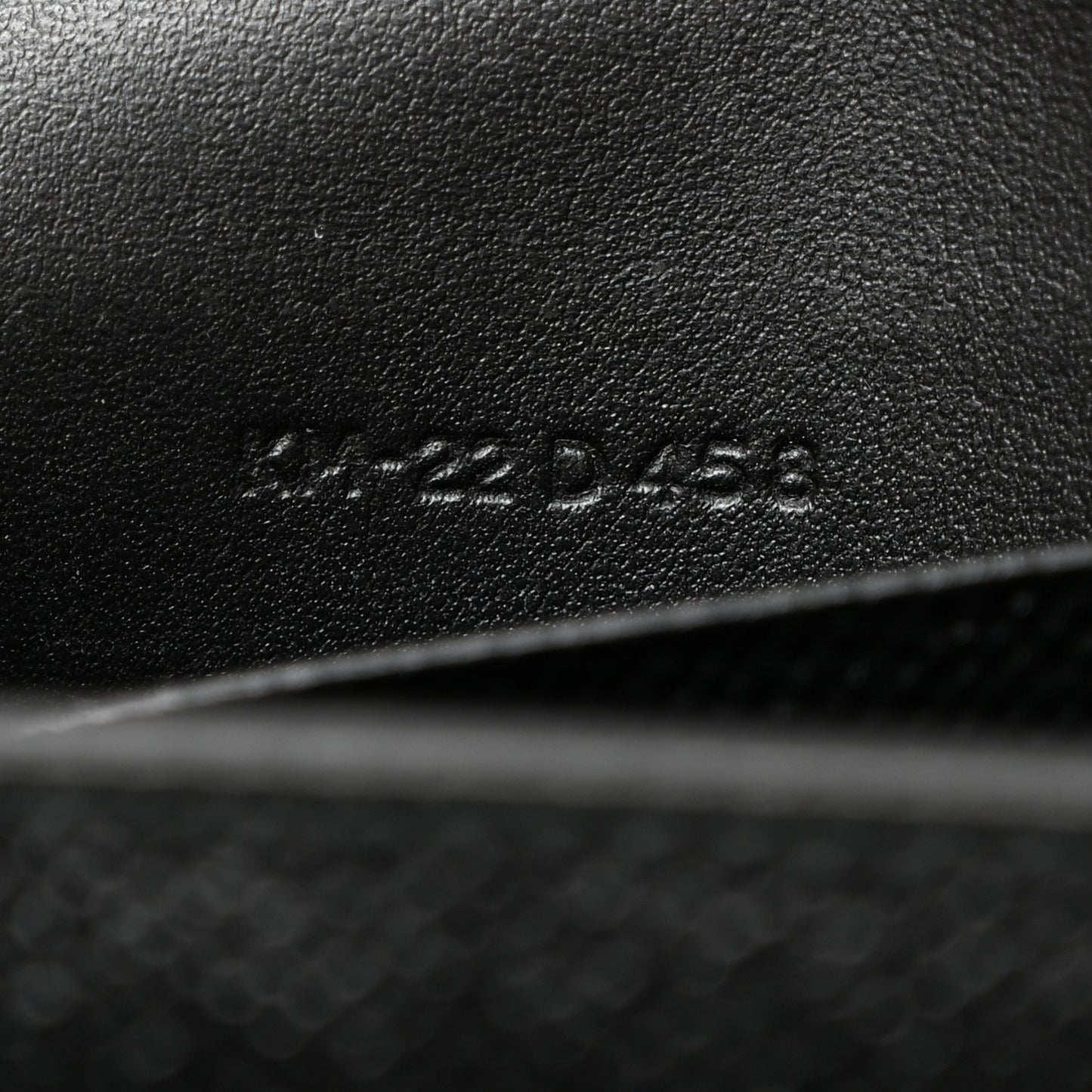 Pebbled Calfskin Thalia Wallet On Chain Black