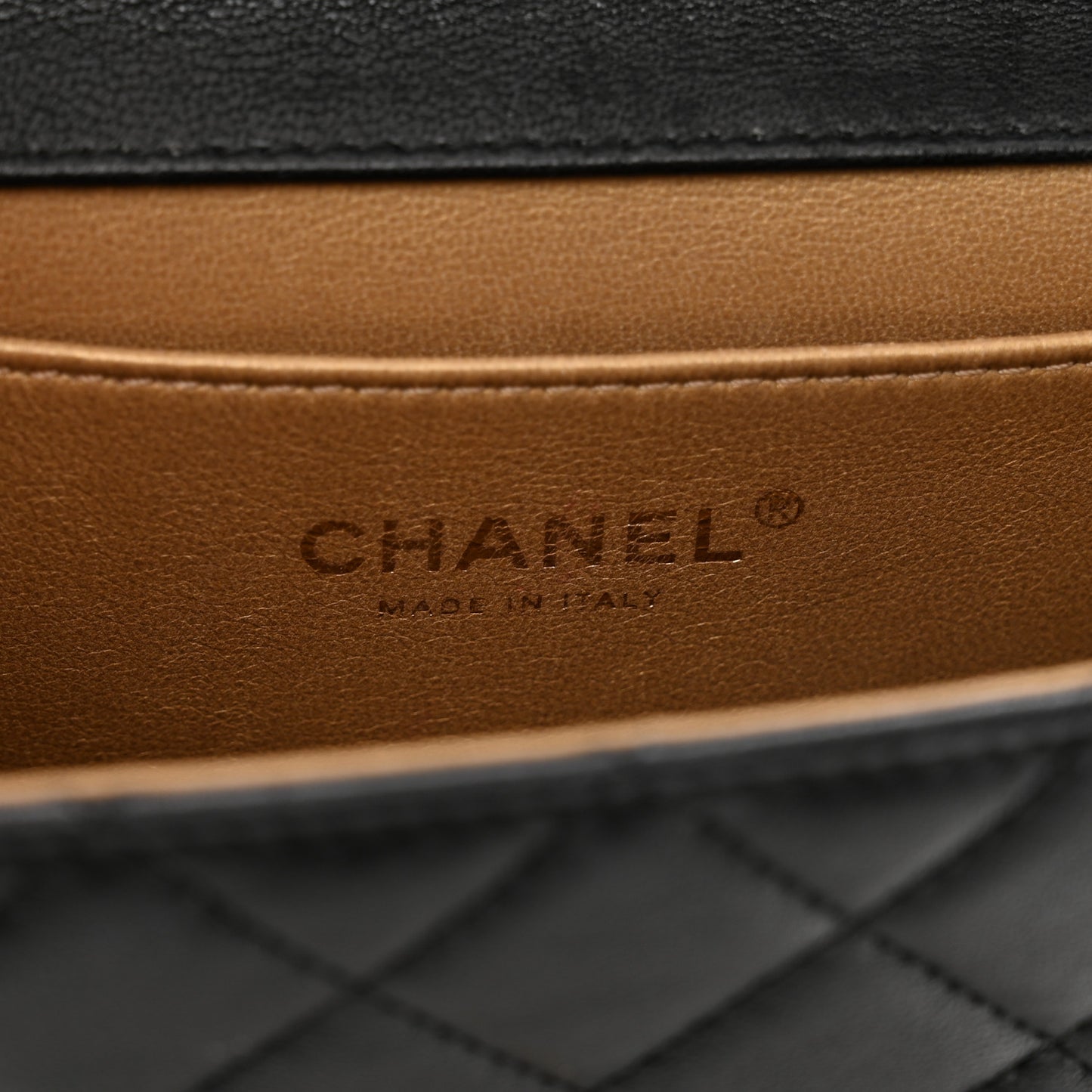 Lambskin Quilted Chic Pearls Flap Black