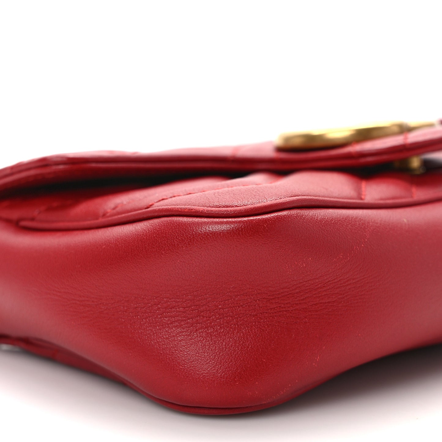 Calfskin Matelasse Super Mini GG Marmont Shoulder Bag Hibiscus Red