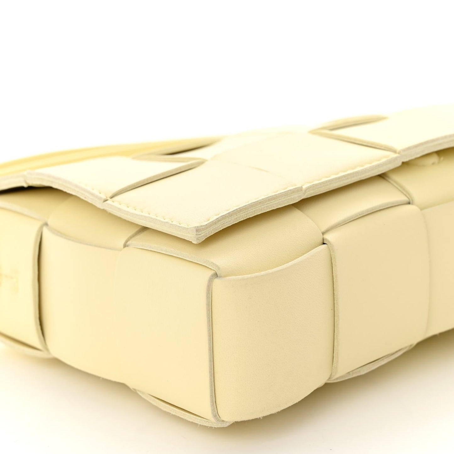 Nappa Maxi Intreccio Cassette Bag Zest