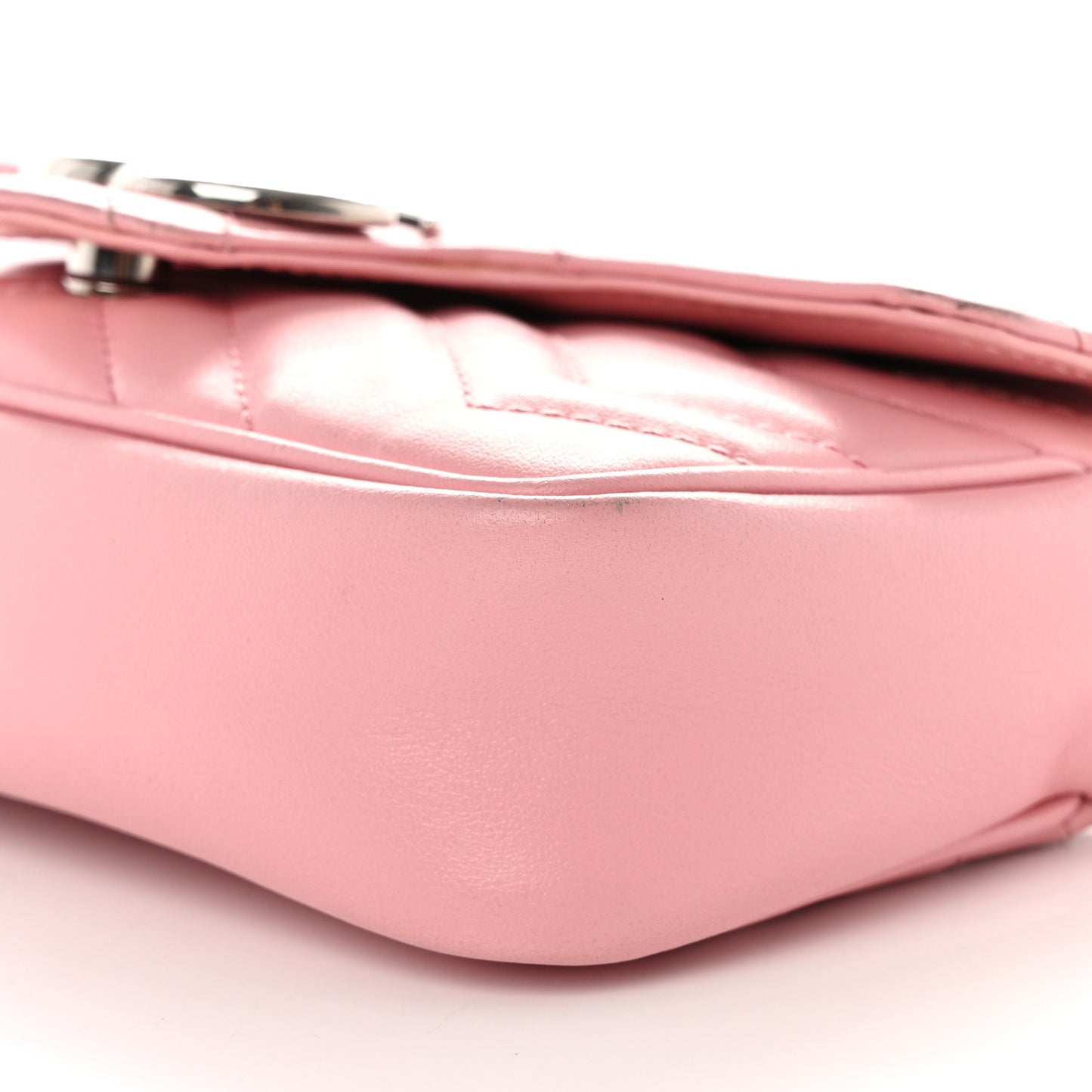 Calfskin Matelasse Super Mini GG Marmont Shoulder Bag Wild Rose
