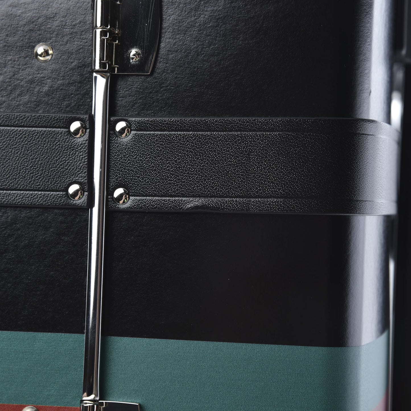 Calfskin Web Globe-Trotter Carry-On Black