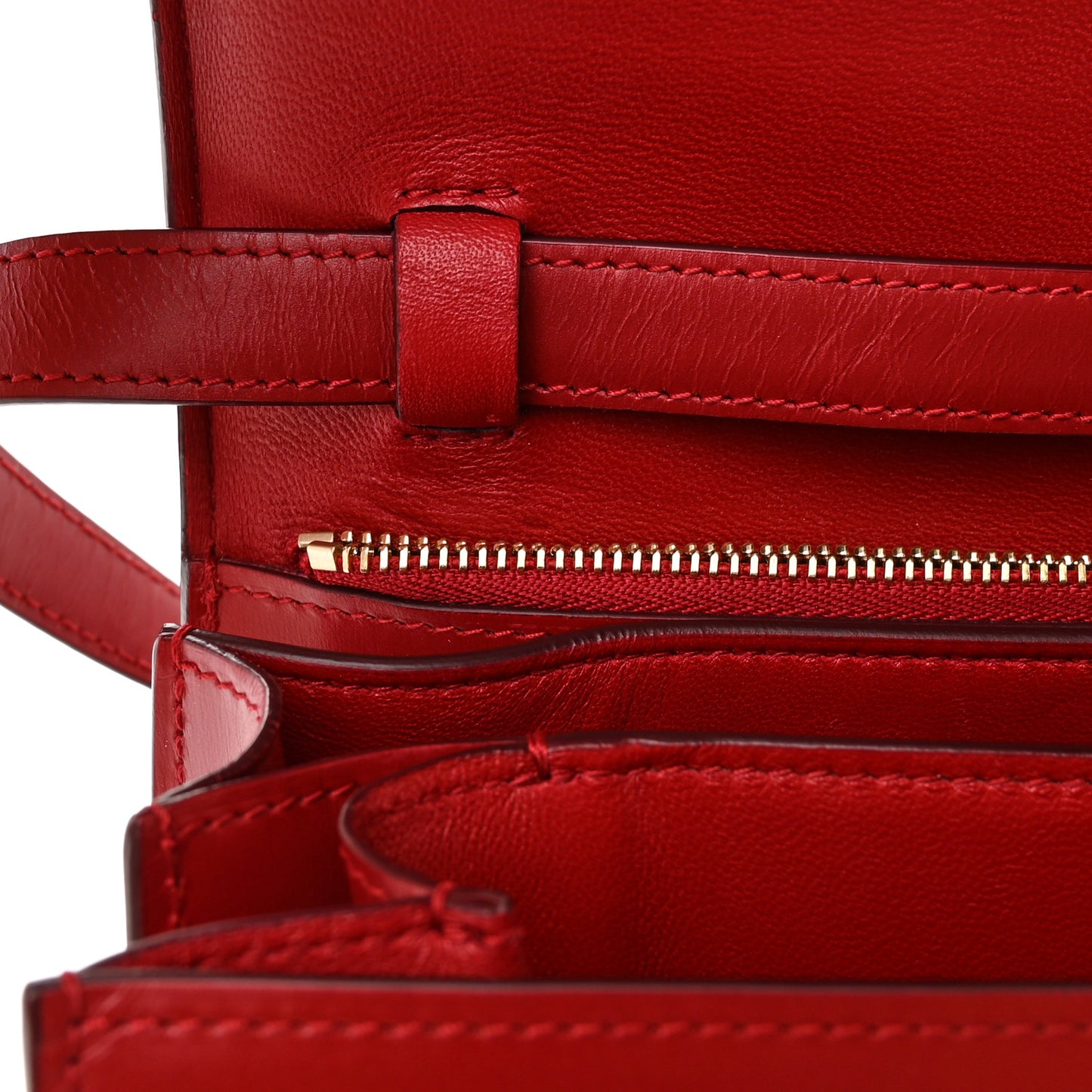 Smooth Calfskin Medium Classic Box Flap Bag Red