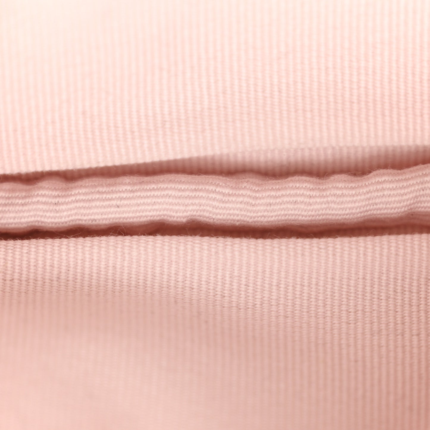 Caviar Quilted Small Cosmetic Case Light Pink