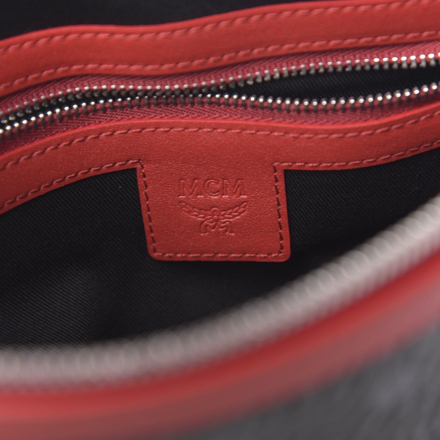 Visetos Crossbody Pouch Black Red
