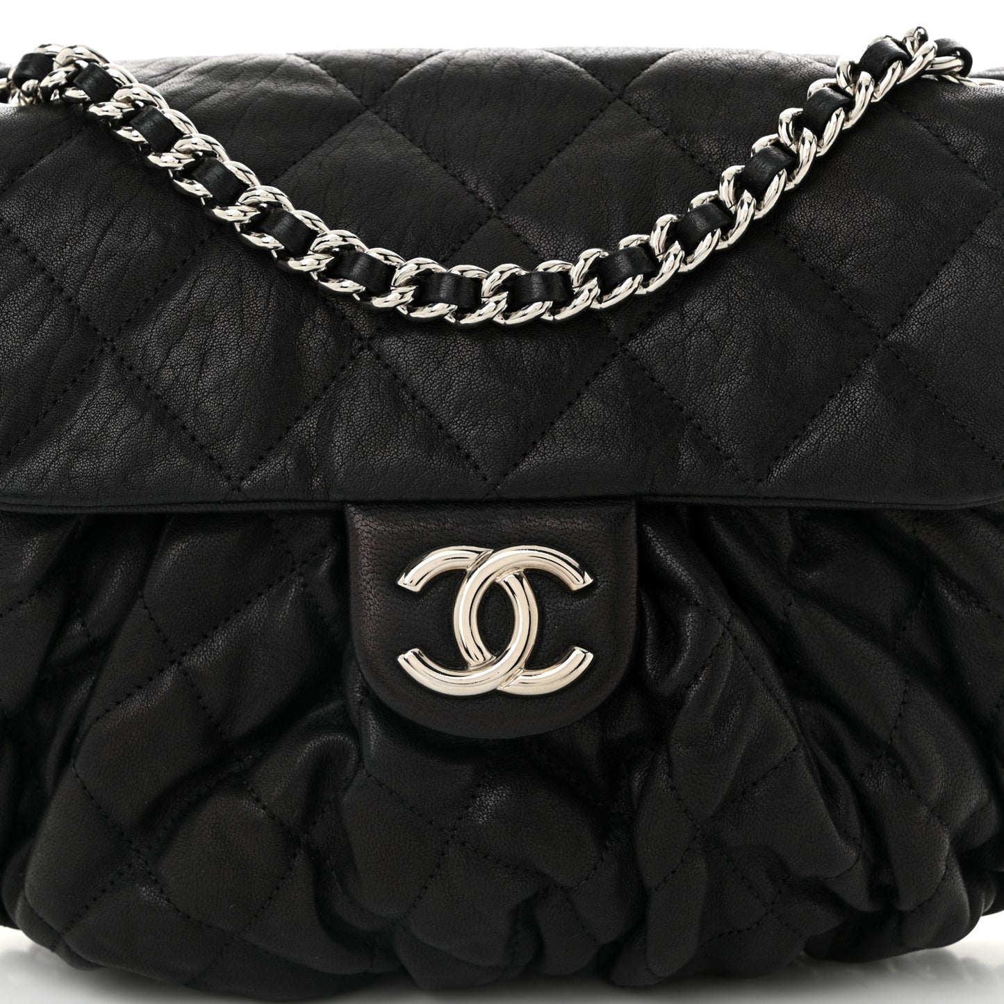 Washed Lambskin Quilted Medium Chain Around Messenger Black