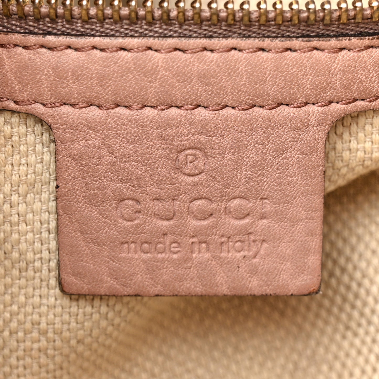 Pebbled Calfskin Medium Soho Chain Shoulder Bag Dark Cipria