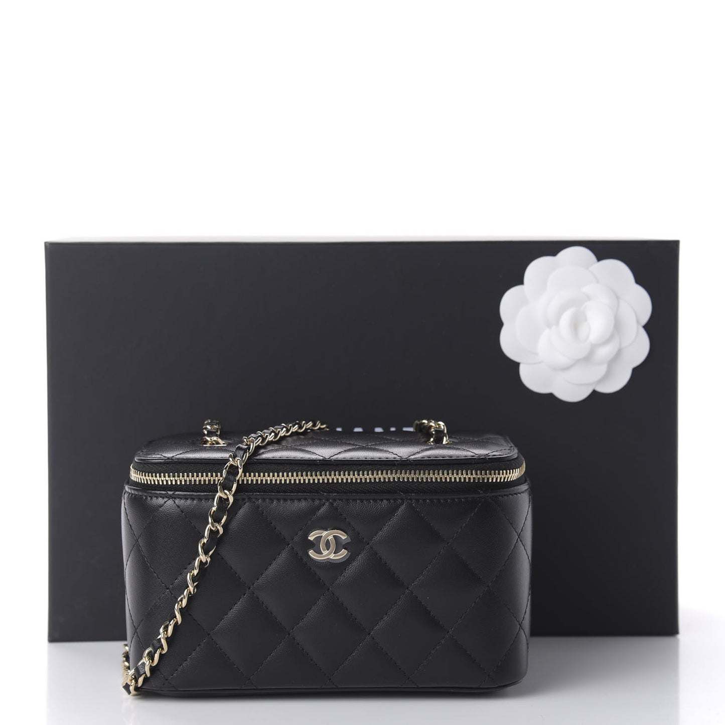Lambskin Quilted Small Vanity Case With Chain Black
