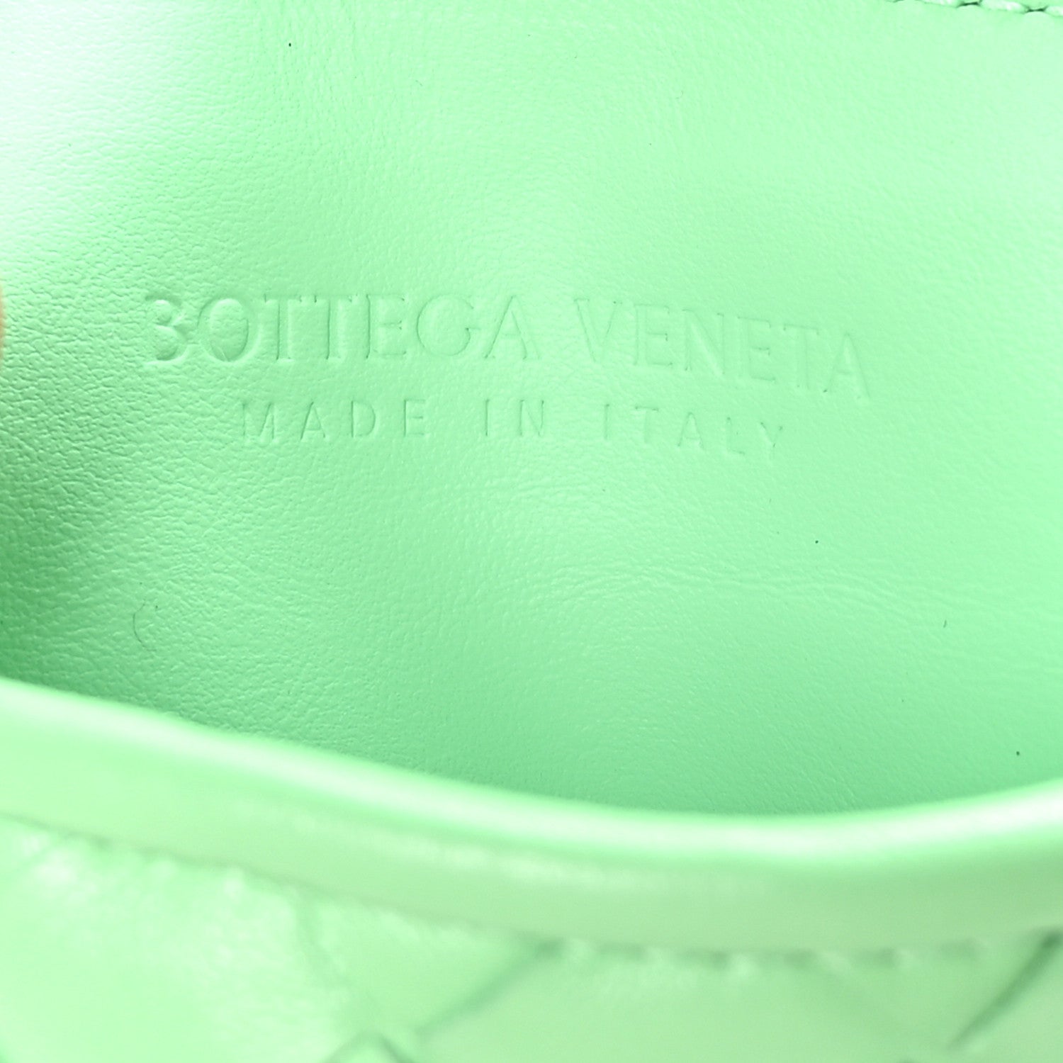 Bottega Veneta Calfskin Intrecciato Small Hop Fountain 6 of 10