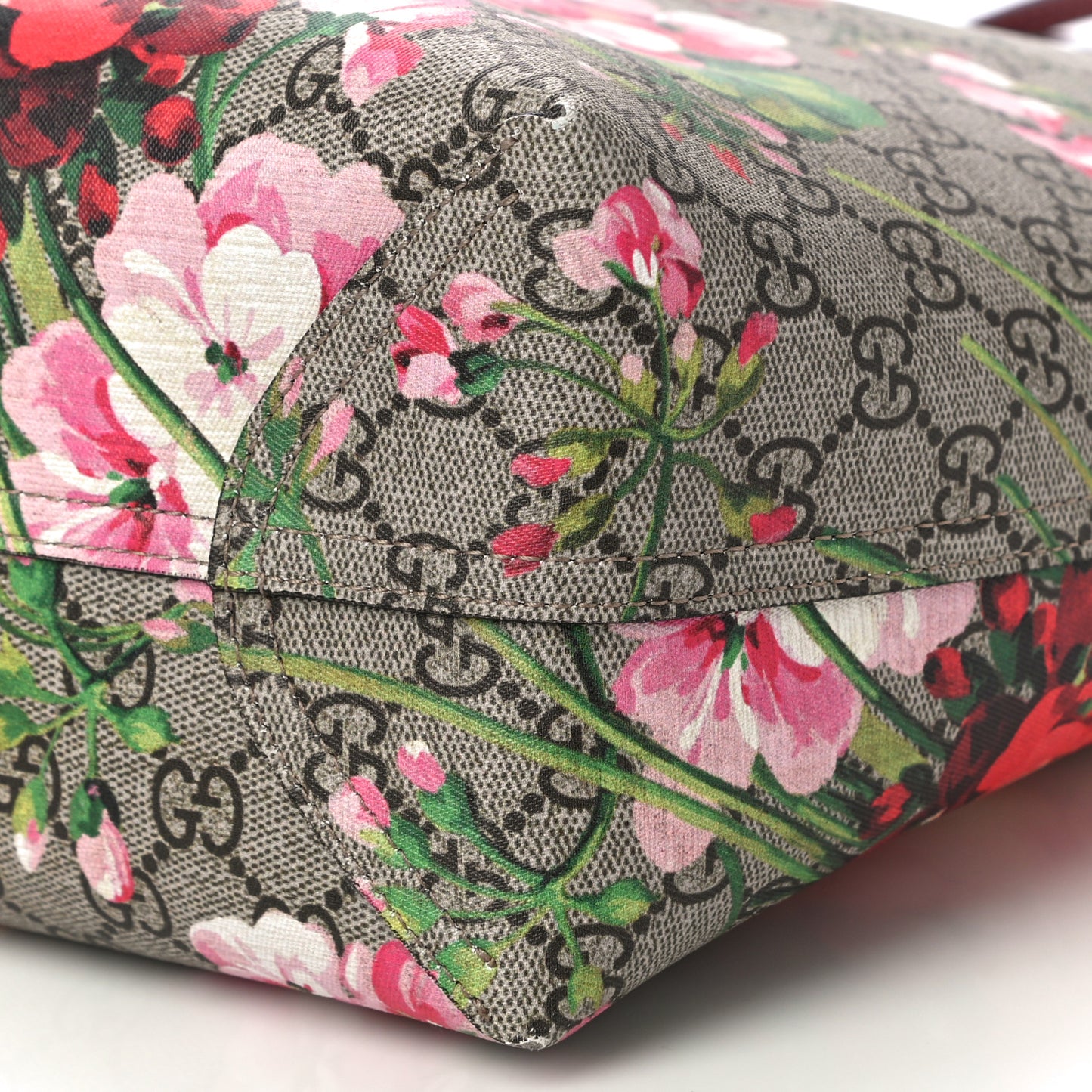 GG Supreme Monogram Blooms Medium Reversible Tote Beige Multicolor Dry Rose