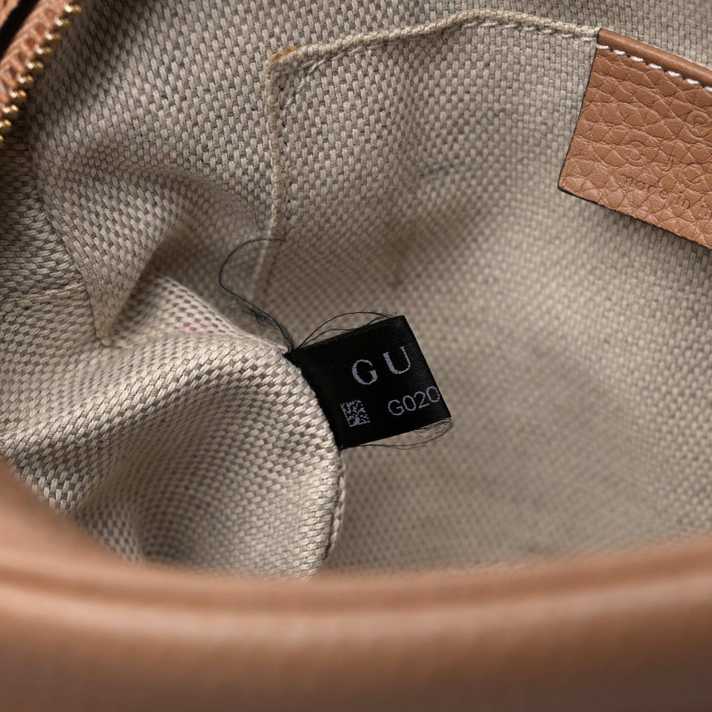 Pebbled Calfskin Small Soho Disco Bag Camelia