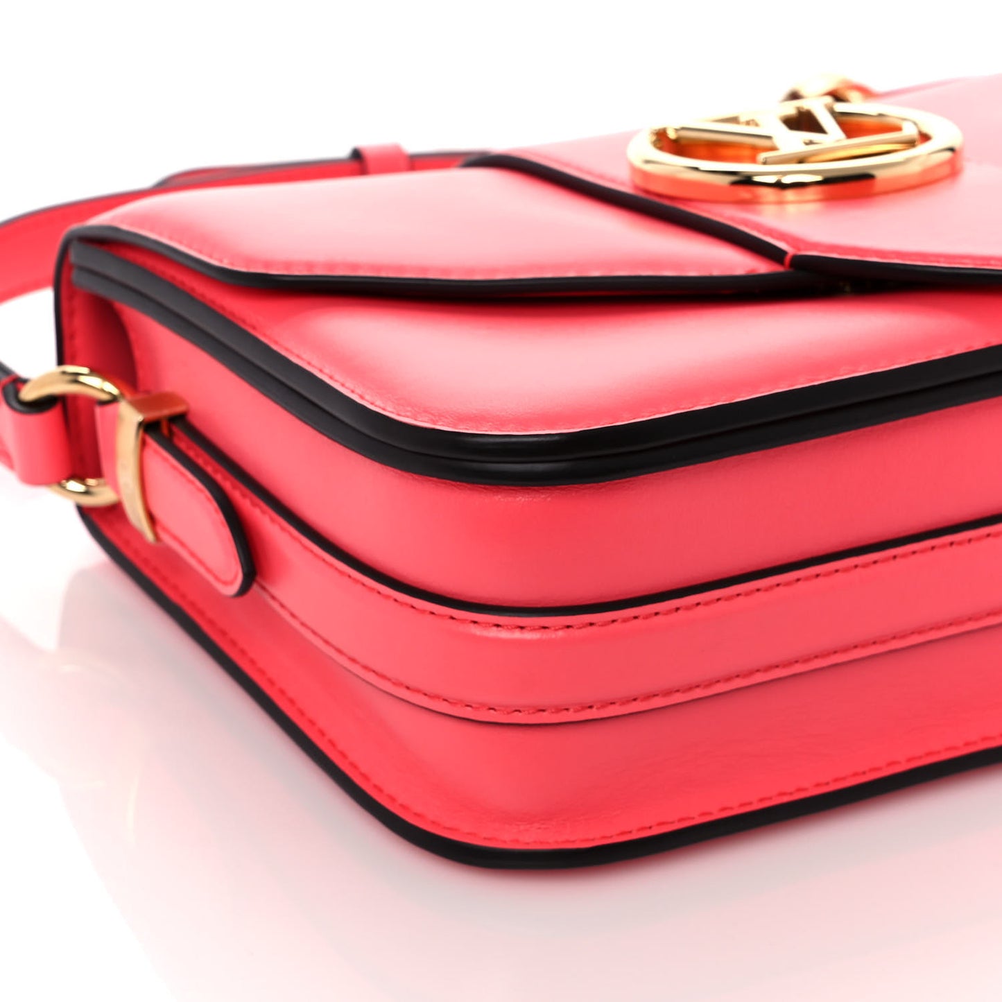 Smooth Calfskin LV Pont 9 Dahlia