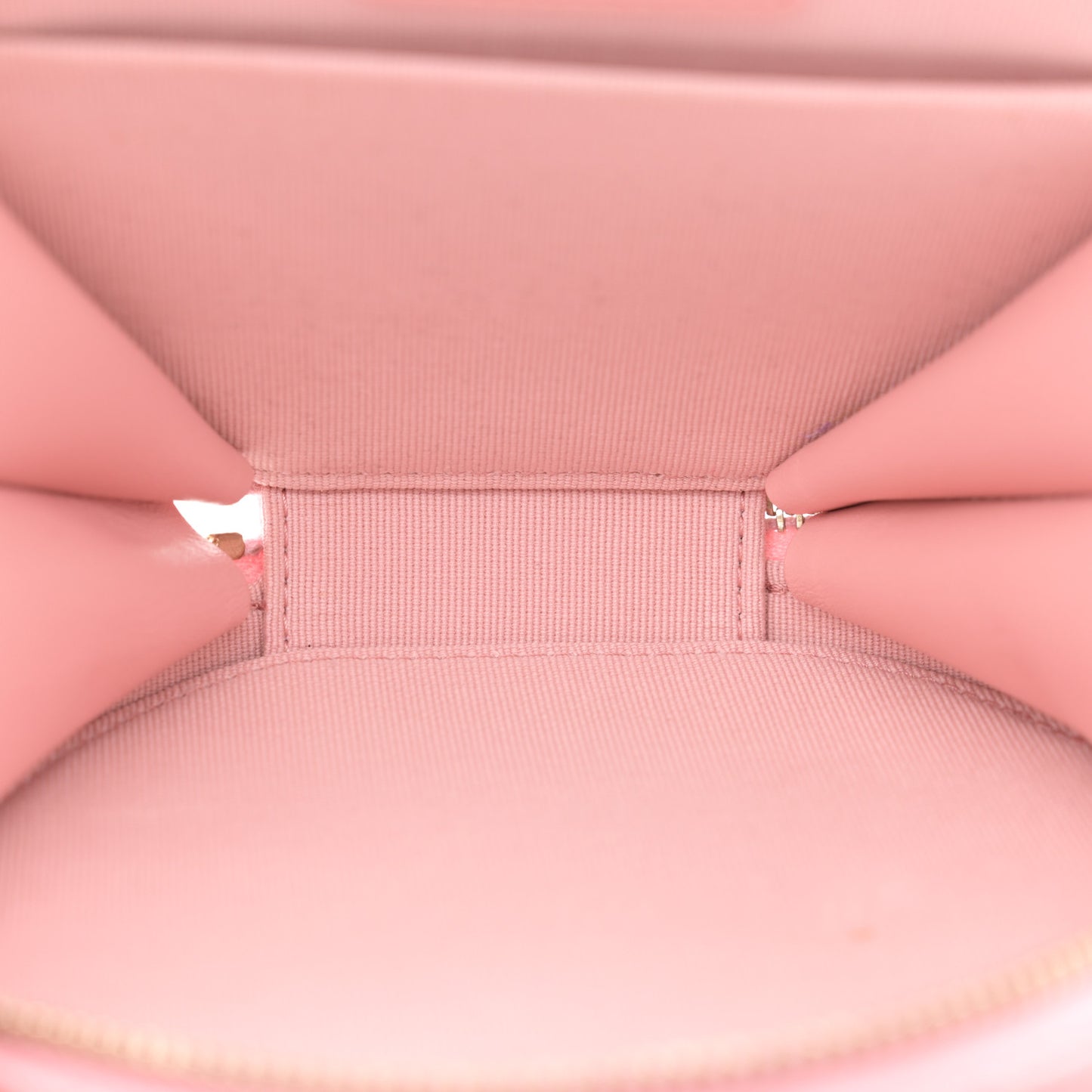 Caviar Quilted Round Handle With Care Vanity With Chain Pink