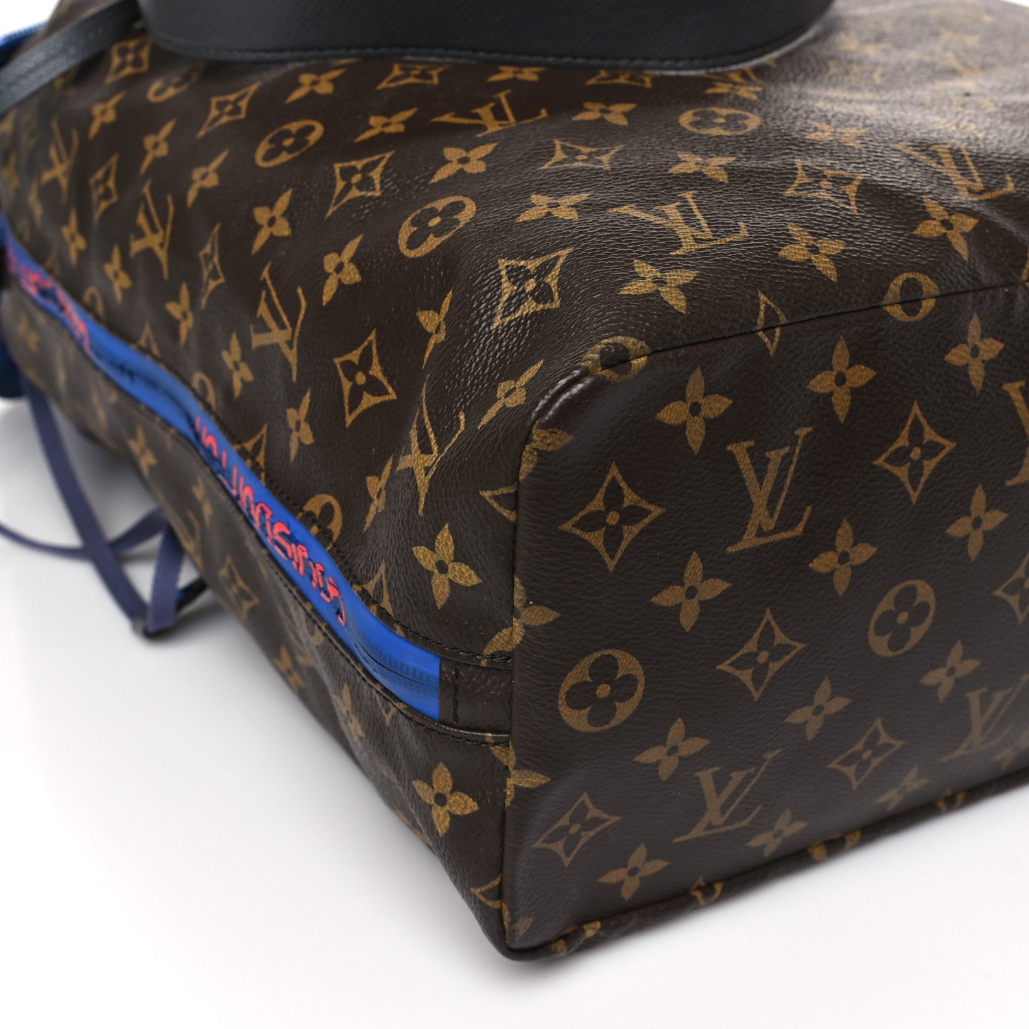 Louis Vuitton Monogram Cabas Light 8 of 11