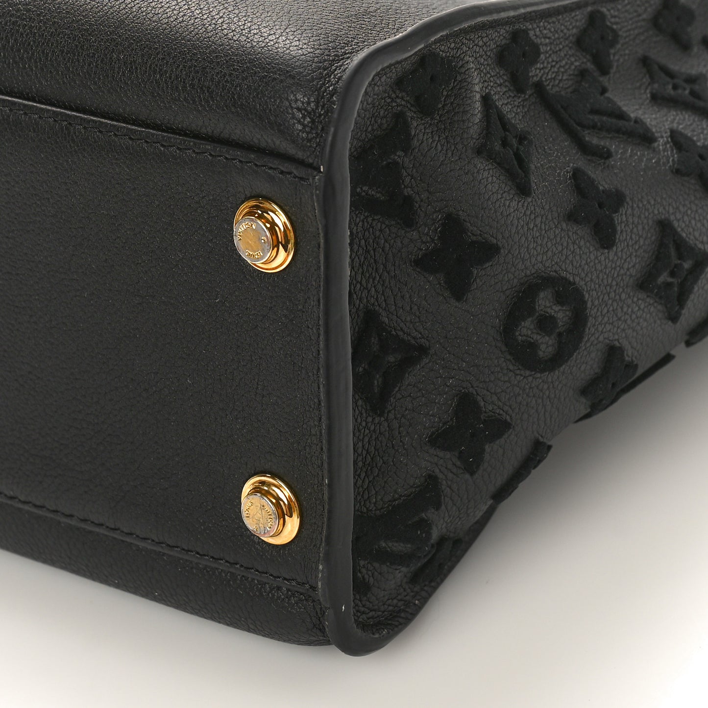 Calfskin Monogram Tufting On My Side Black