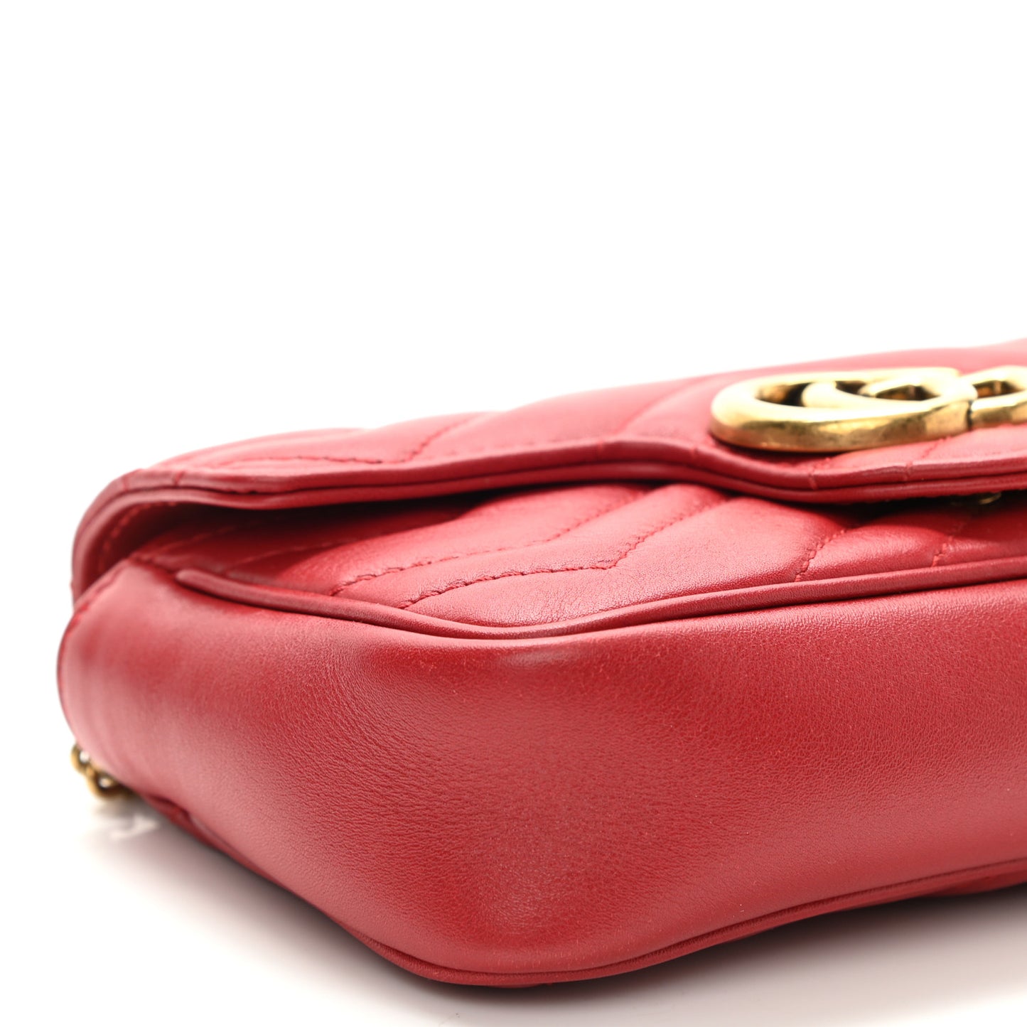Calfskin Matelasse Super Mini GG Marmont Shoulder Bag Hibiscus Red