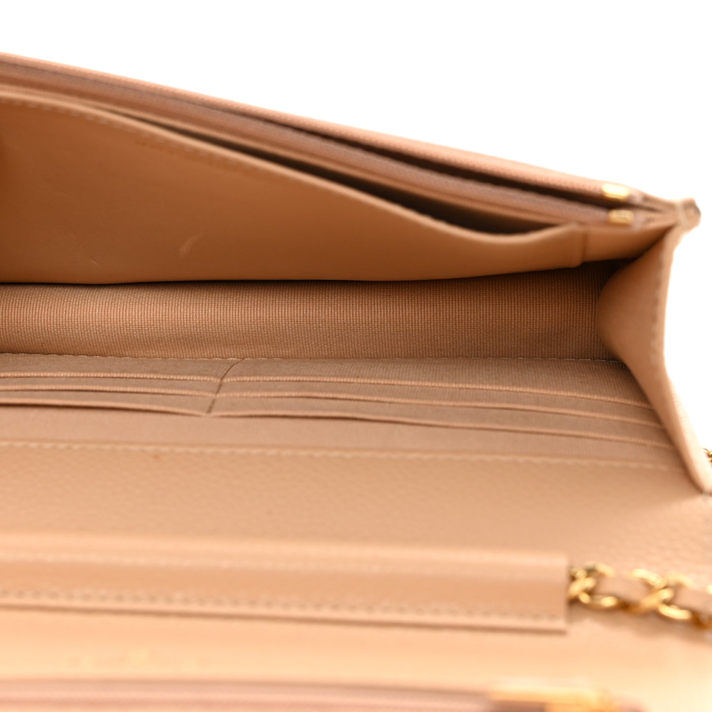 Caviar Quilted Wallet on Chain WOC Beige