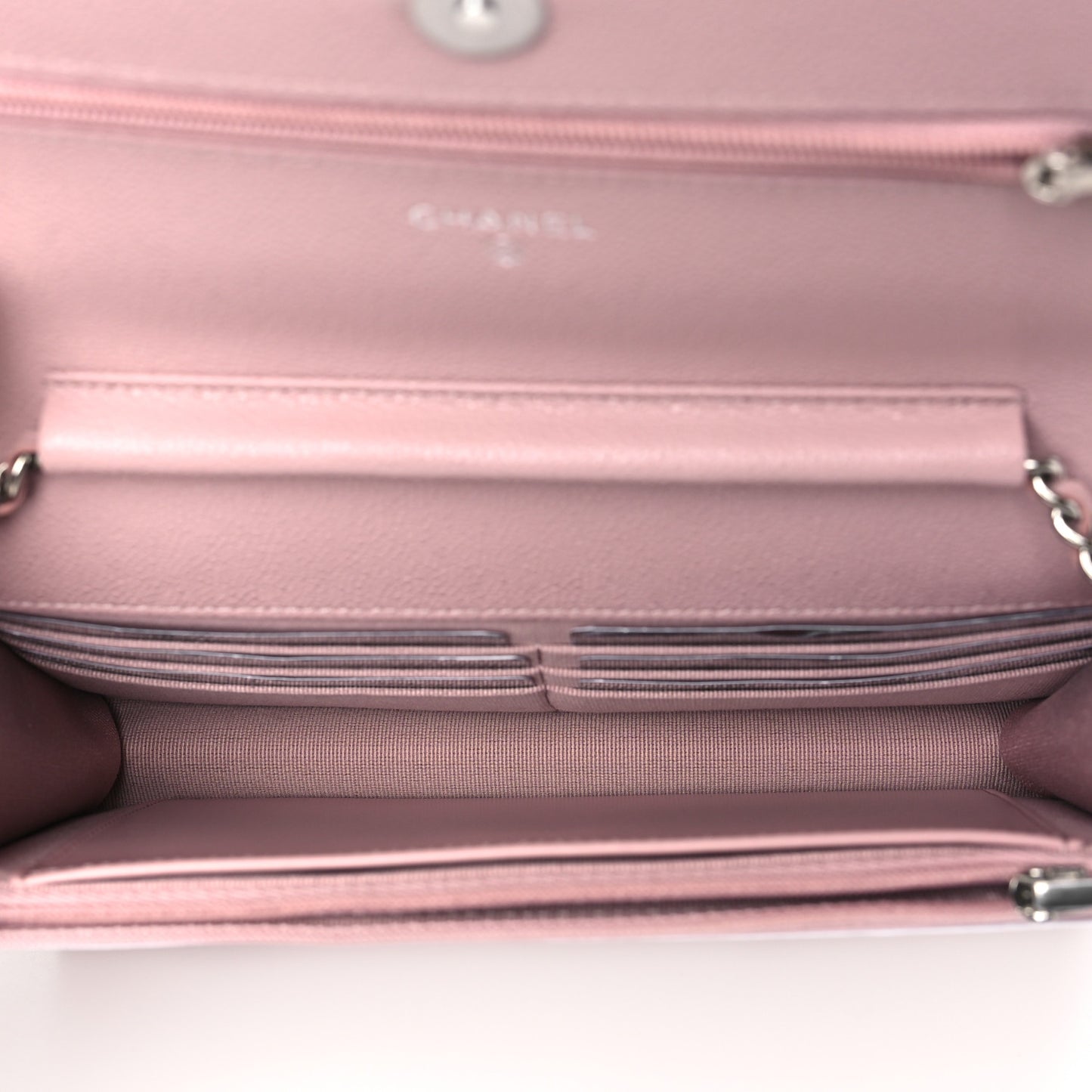 Caviar Quilted Wallet on Chain WOC Light Pink