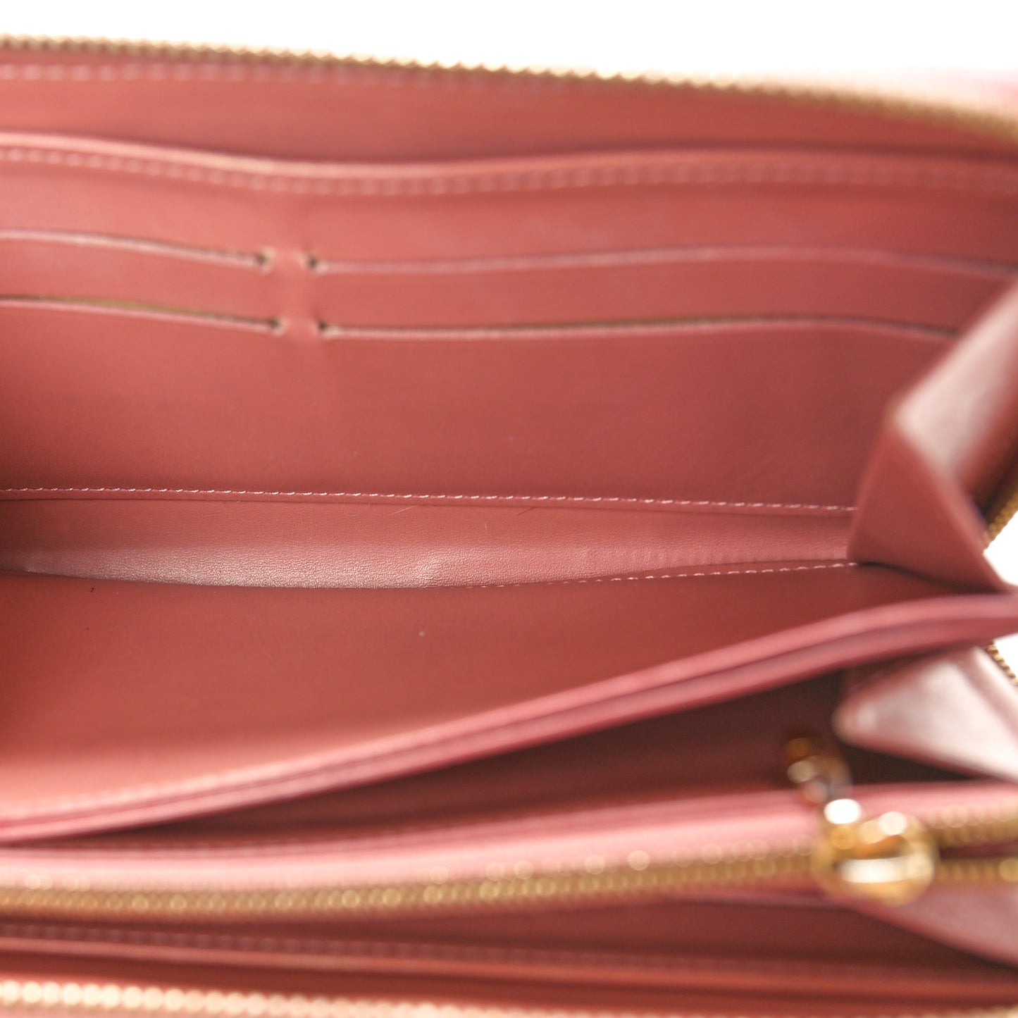 Vernis Ikat Zippy Wallet Rose Velours